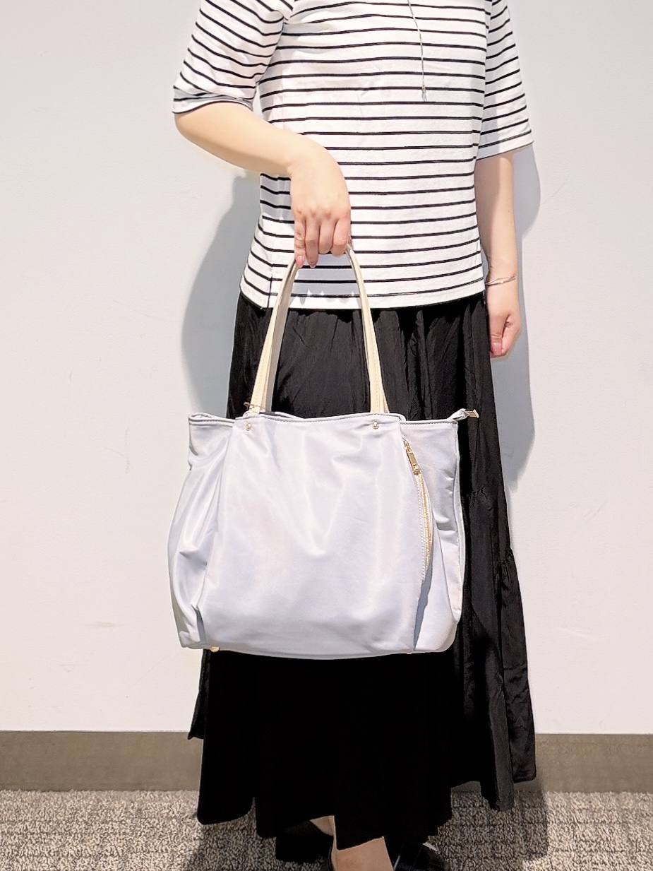 みーさんの「grove｜【二の腕カバー/すっきり見え・抗菌防臭/UVカット】きちんと素材のボートネックTシャツ」を使ったコーディネート