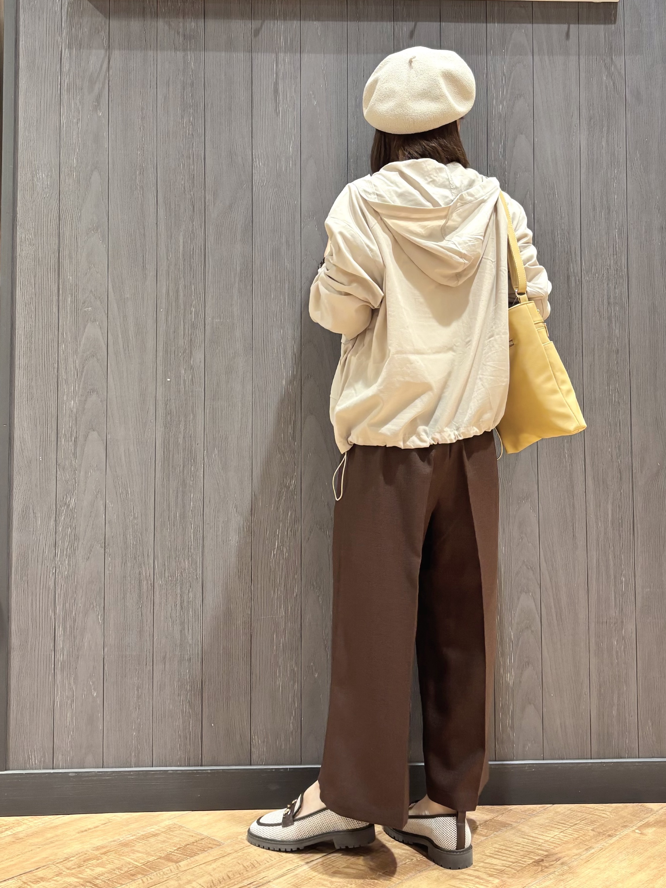 meiさんの「SHOO･LA･RUE｜【S-LL/二の腕カバー】品よく隠せる ドット刺繍5分袖ニット」を使ったコーディネート