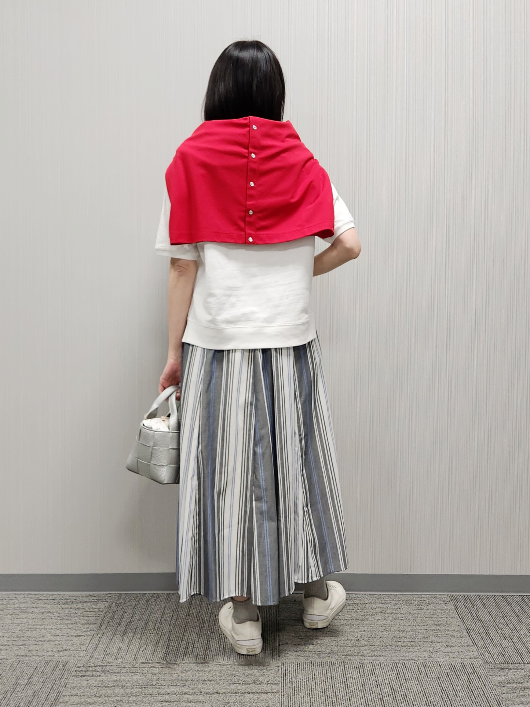 naraさんの「Dessin｜【洗える】ミニ裏毛刺繍ロゴプルオーバー」を使ったコーディネート