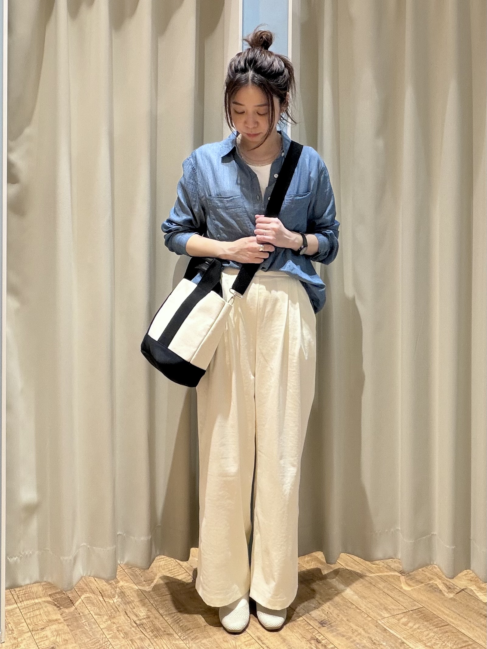 ｔｅｎｃｈｏさんの「SHOO･LA･RUE｜【ネックアソート/洗濯機可】テレコ5分袖トップス」を使ったコーディネート