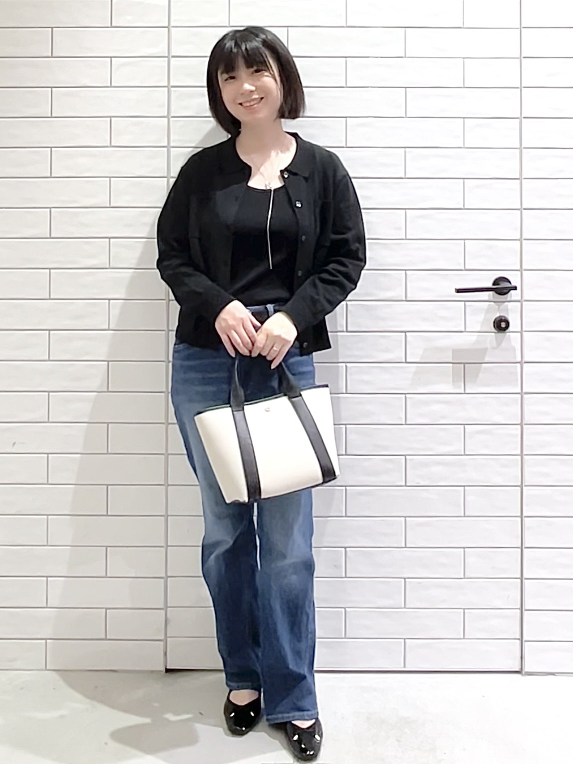 しおりさんの「OPAQUE.CLIP｜ポロ衿ニットカーディガン【洗濯機OK】」を使ったコーディネート