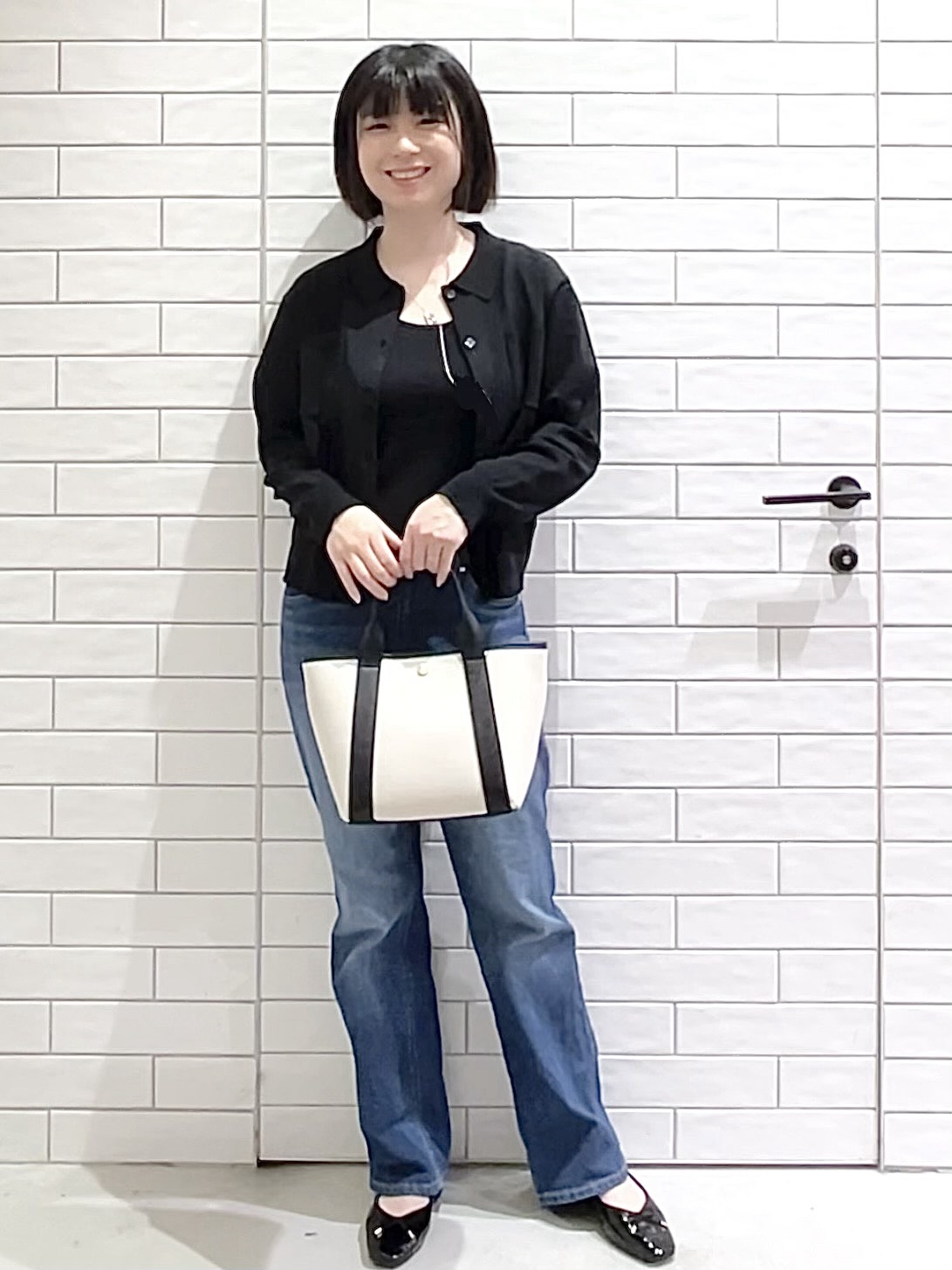 しおりさんの「OPAQUE.CLIP｜ポロ衿ニットカーディガン【洗濯機OK】」を使ったコーディネート