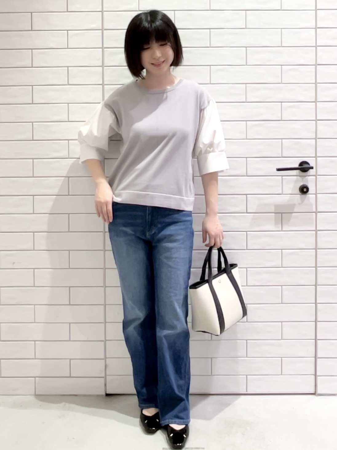 しおりさんの「OPAQUE.CLIP｜ボリュームスリーブドッキングニット」を使ったコーディネート