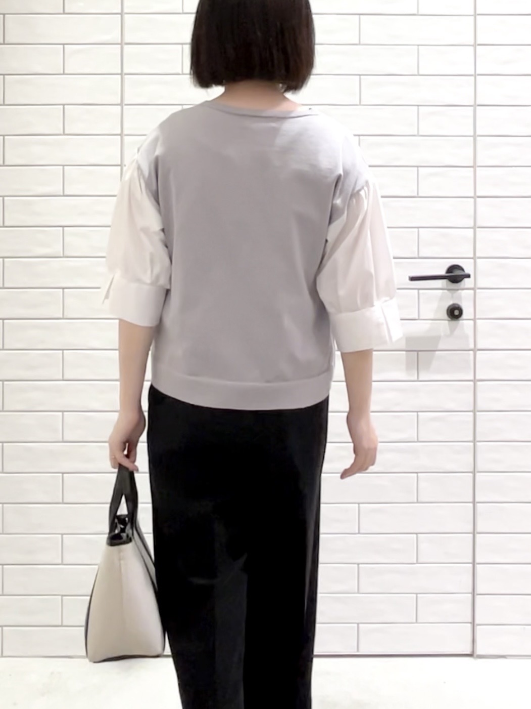 しおりさんの「OPAQUE.CLIP｜ボリュームスリーブドッキングニット」を使ったコーディネート