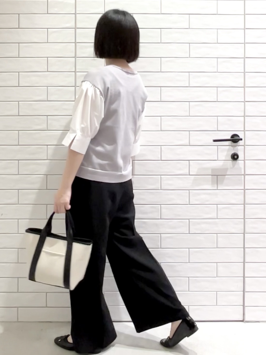 しおりさんの「OPAQUE.CLIP｜ボリュームスリーブドッキングニット」を使ったコーディネート