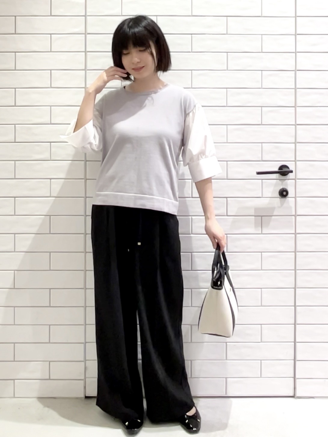 しおりさんの「OPAQUE.CLIP｜ボリュームスリーブドッキングニット」を使ったコーディネート