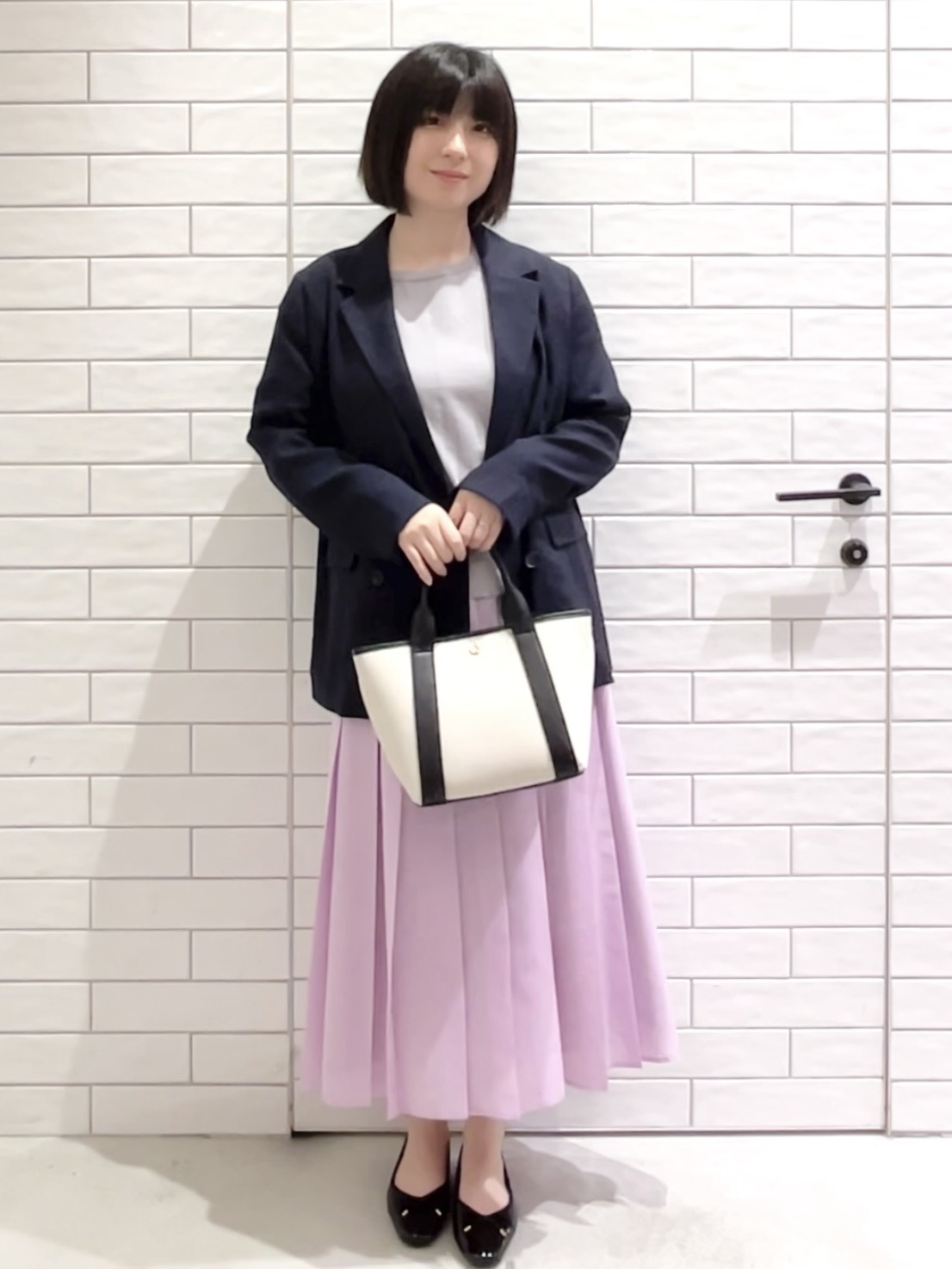 しおりさんの「OPAQUE.CLIP｜【UV／接触冷感】ダブルブレストジャケット《防シワ加工／洗える》」を使ったコーディネート