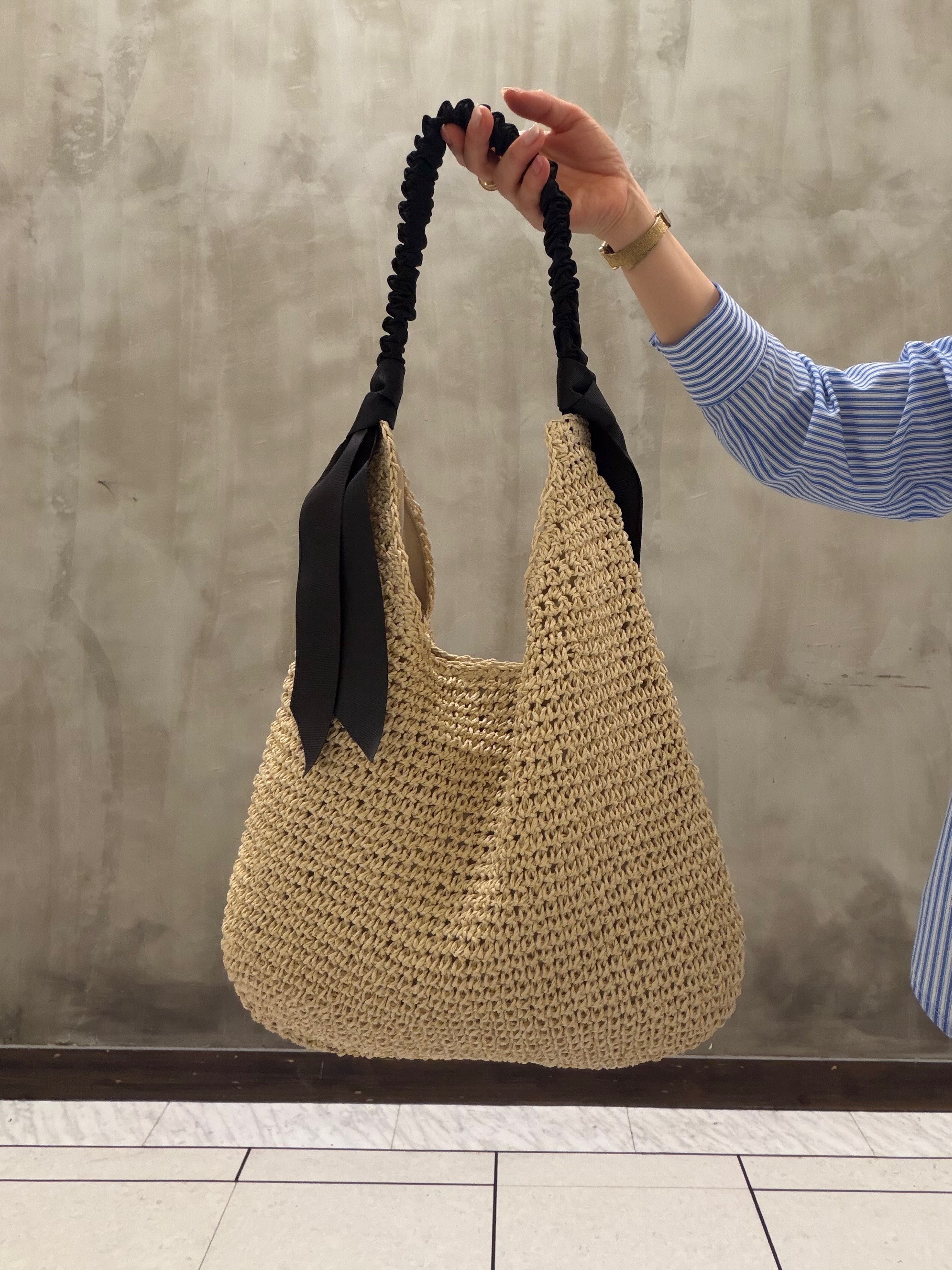 すえさんの「grove｜【貴島明日香さん着用】お仕事も普段も。今どきワークシャツブラウス」を使ったコーディネート