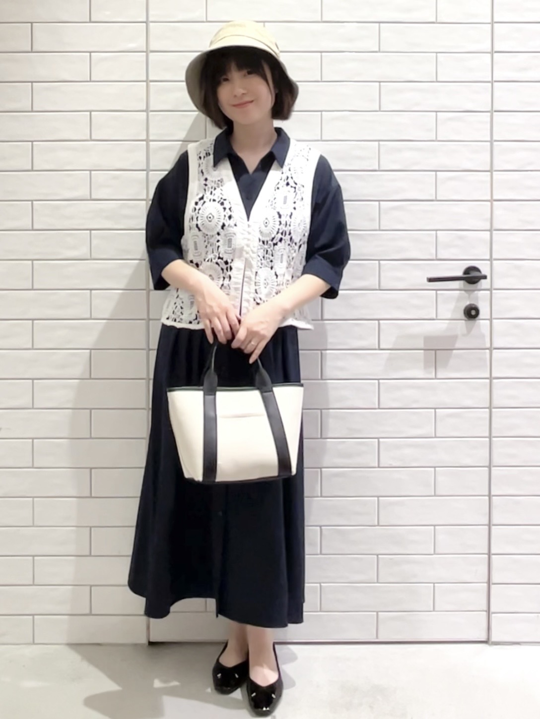 しおりさんの「OPAQUE.CLIP｜ウエストタック フレアワンピース【洗濯機OK／イージーアイロン】」を使ったコーディネート