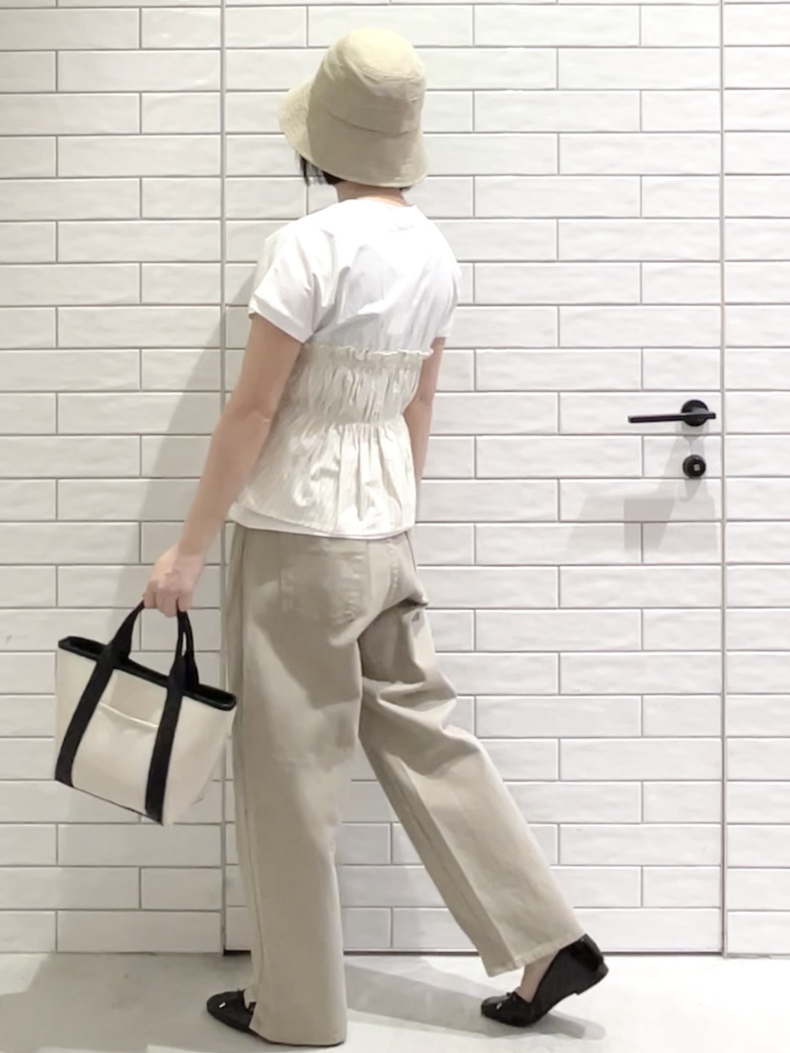 しおりさんの「OPAQUE.CLIP｜ビスチェドッキングTシャツ【洗濯機OK】」を使ったコーディネート