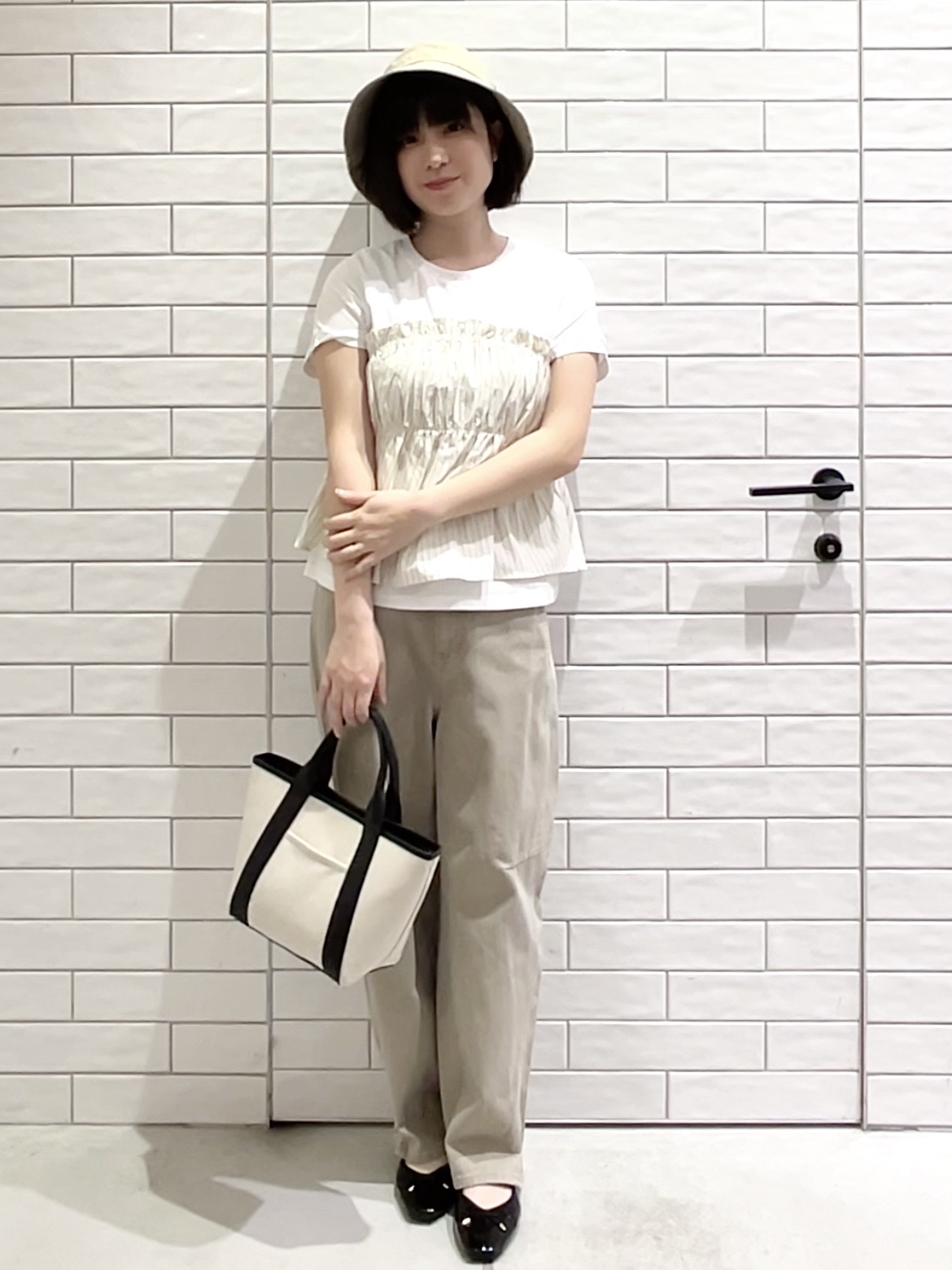 しおりさんの「OPAQUE.CLIP｜ビスチェドッキングTシャツ【洗濯機OK】」を使ったコーディネート