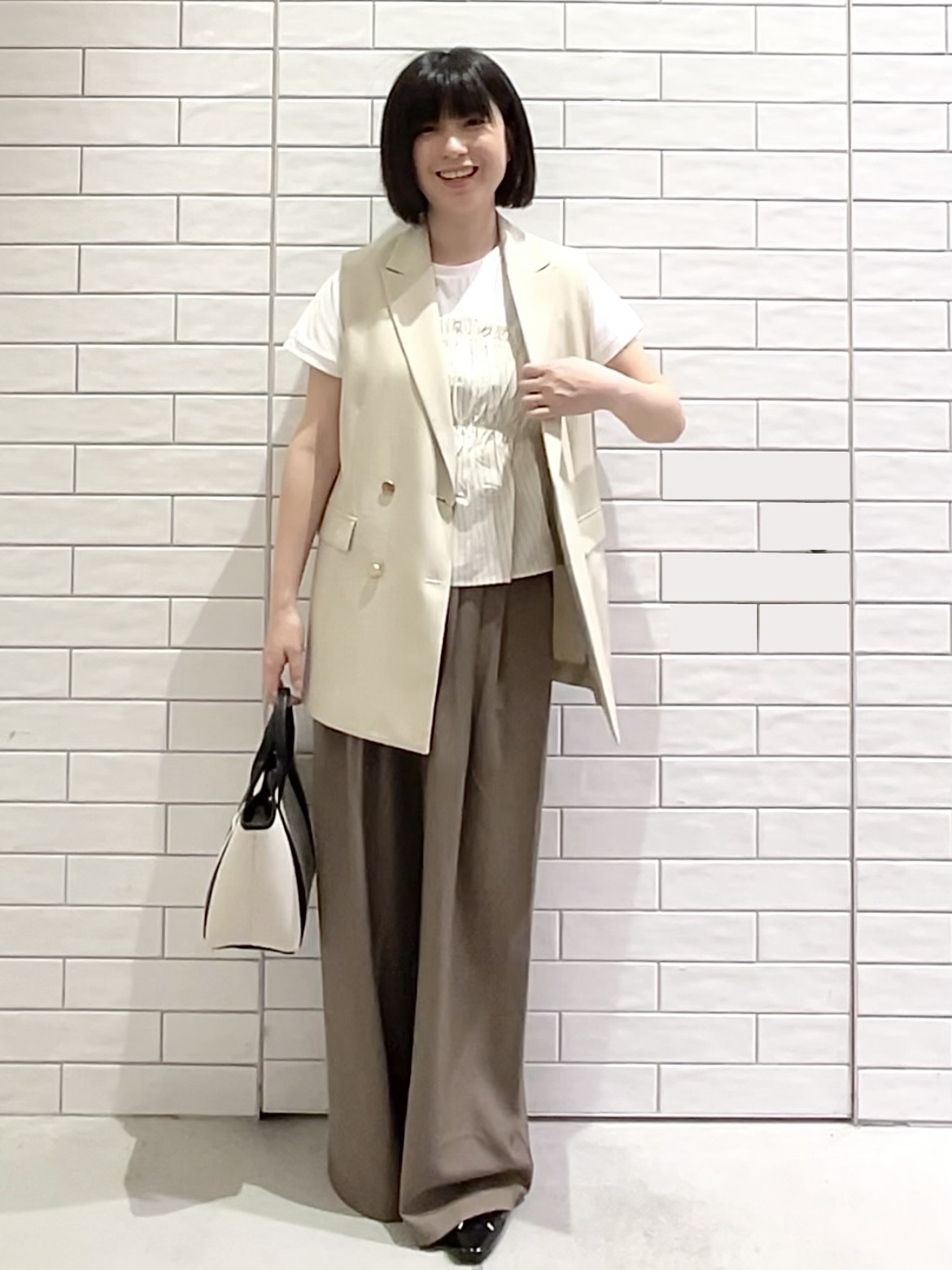 しおりさんの「OPAQUE.CLIP｜ビスチェドッキングTシャツ【洗濯機OK】」を使ったコーディネート