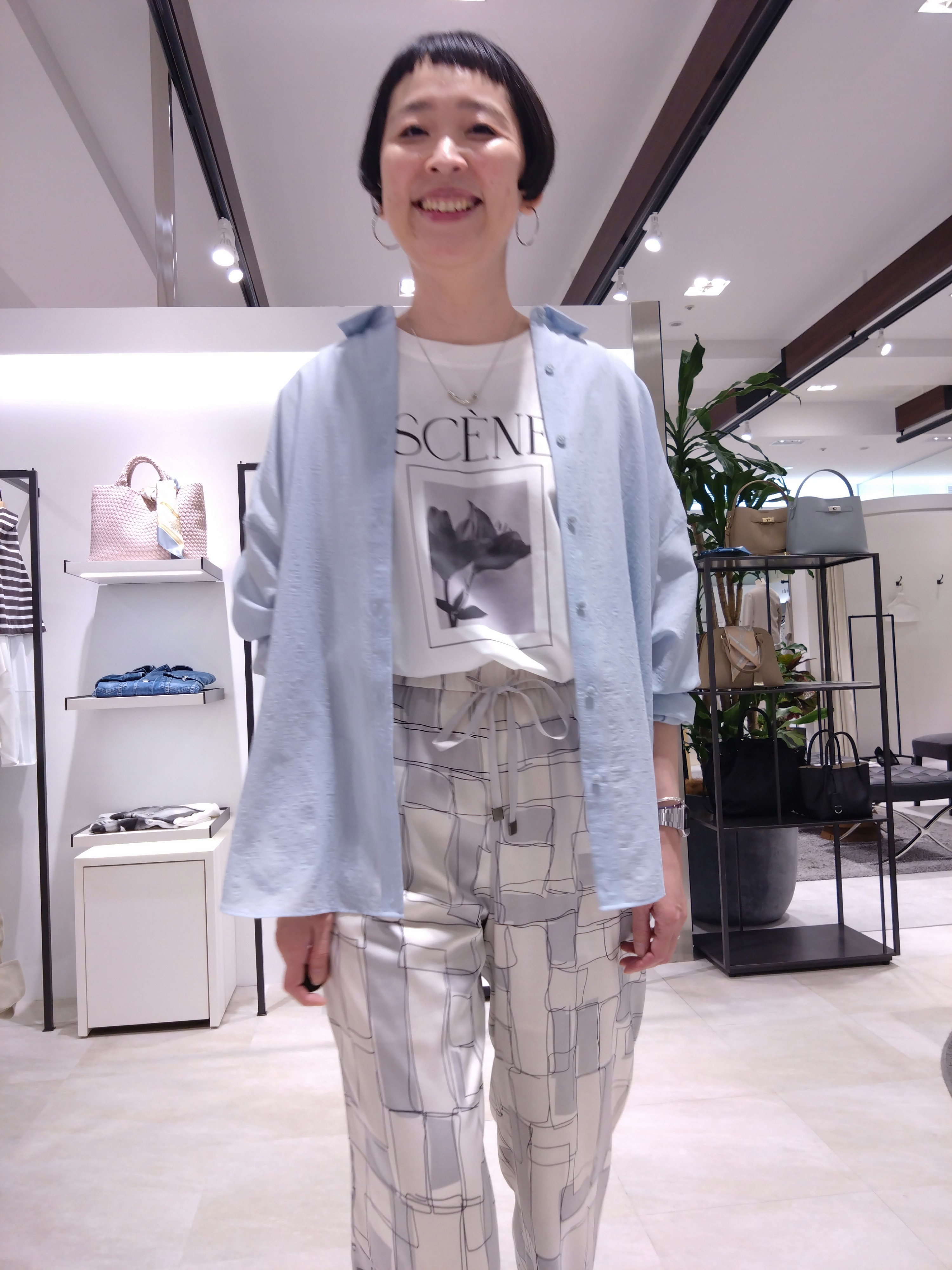 まちこさんの「UNTITLED｜◆【2WAY/マシンウォッシャブル】カシュクールデザインシャツ」を使ったコーディネート