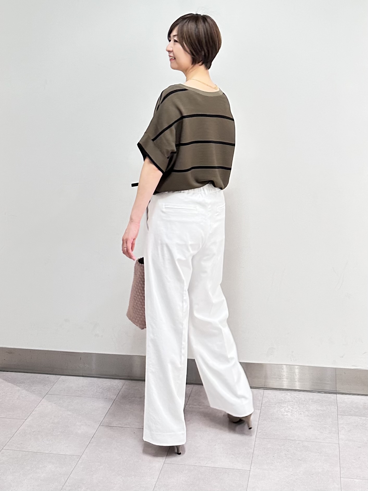 みなこさんの「UNTITLED｜【11色展開/体型カバー】前後2WAYフレンチスリーブニット」を使ったコーディネート