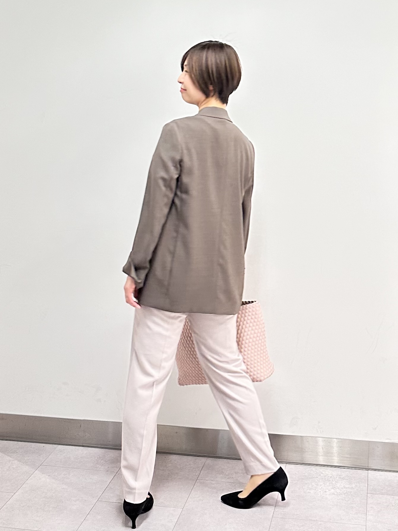 みなこさんの「UNTITLED｜【セットアップ可/UVカット/前後2WAY】リラクシーフレンチスリーブブラウス」を使ったコーディネート