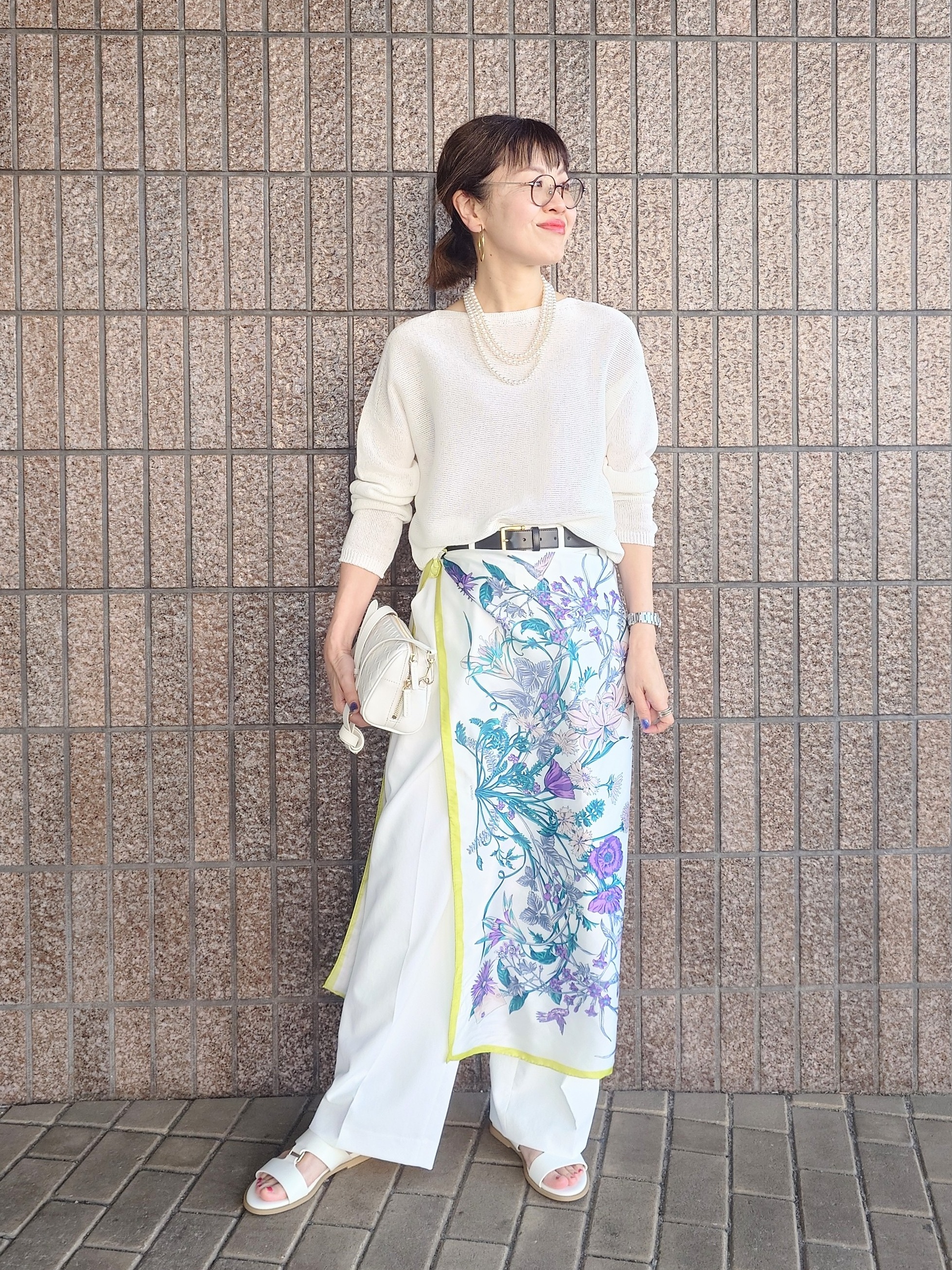 MUTSUKOさんの「UNTITLED｜【8色展開/程よい透け感】ドライタッチボートネックニット」を使ったコーディネート