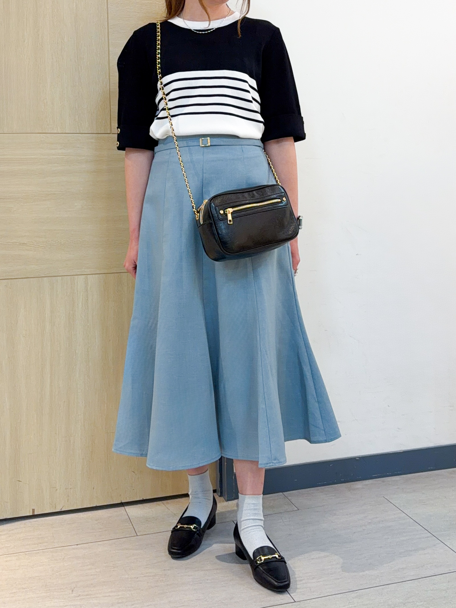 nanaさんの「grove｜新色追加！【シリーズ累計36万枚/名品ニット】やわらかドライタッチ 袖メッシュ編みニット」を使ったコーディネート