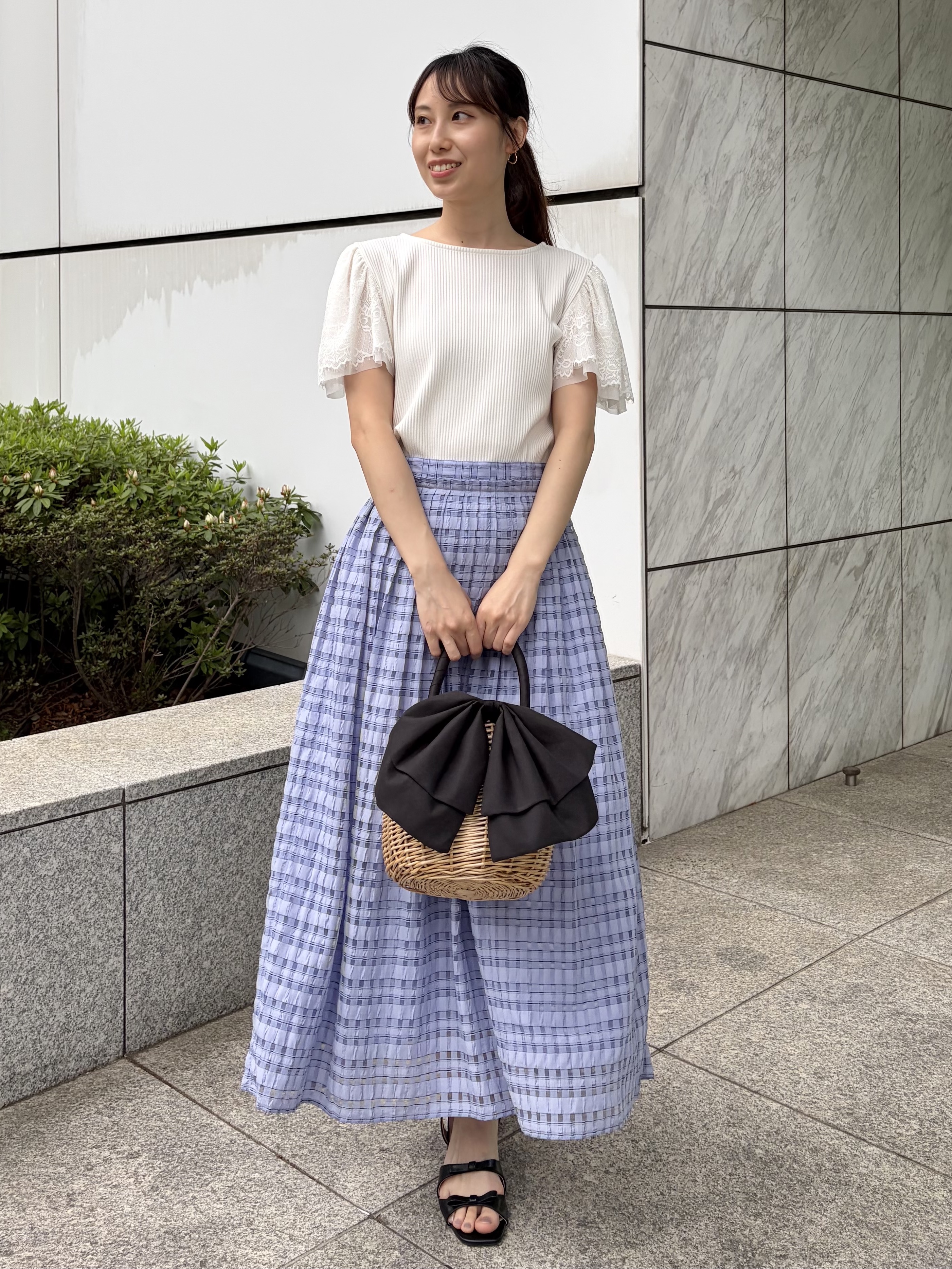 はばさんの「Couture brooch｜【洗える】袖レース テレコトップス」を使ったコーディネート