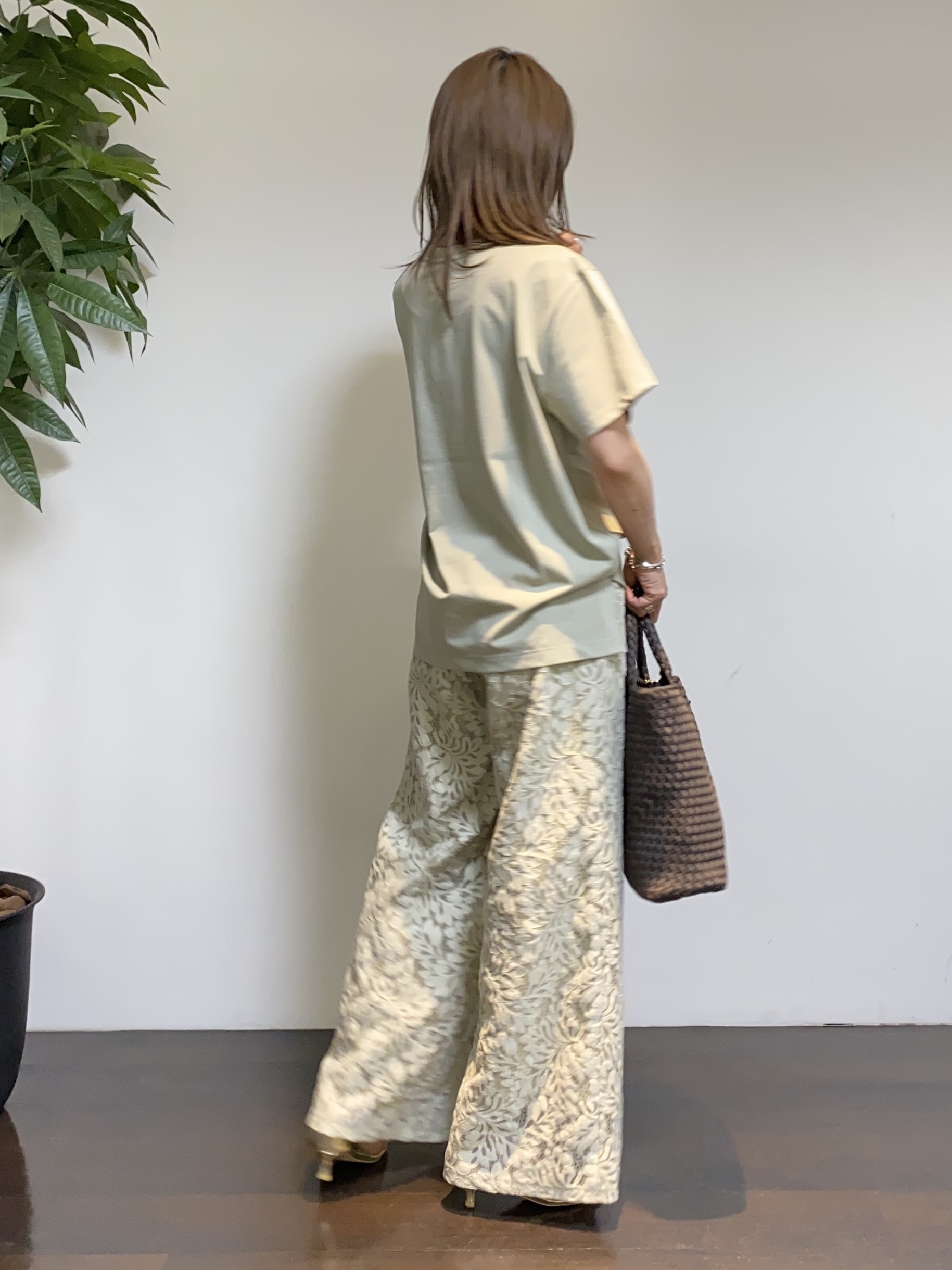 tomoさんの「UNTITLED｜◆【さらりと快適/セットアップ可/UV/接触冷感】スラブカラーレスジャケット」を使ったコーディネート