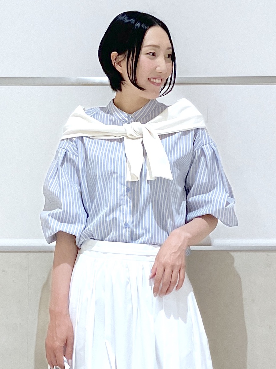 eriko さんの「Dessin｜【洗える】バルーンスリーブバンドカラーシャツ」を使ったコーディネート