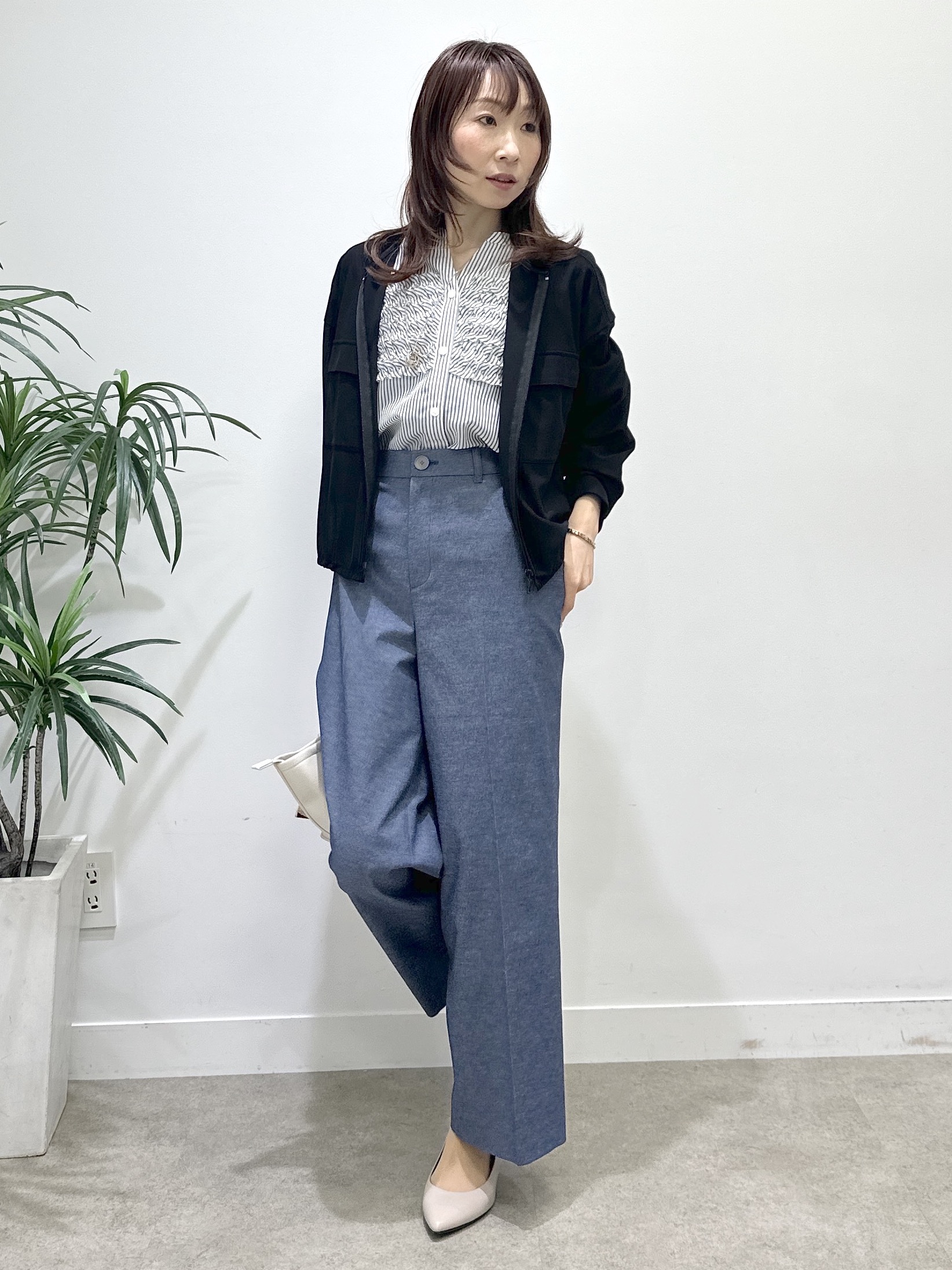 Miwaさんの「UNTITLED｜◆【古畑星夏さん着用/洗える】シアーブルゾン」を使ったコーディネート