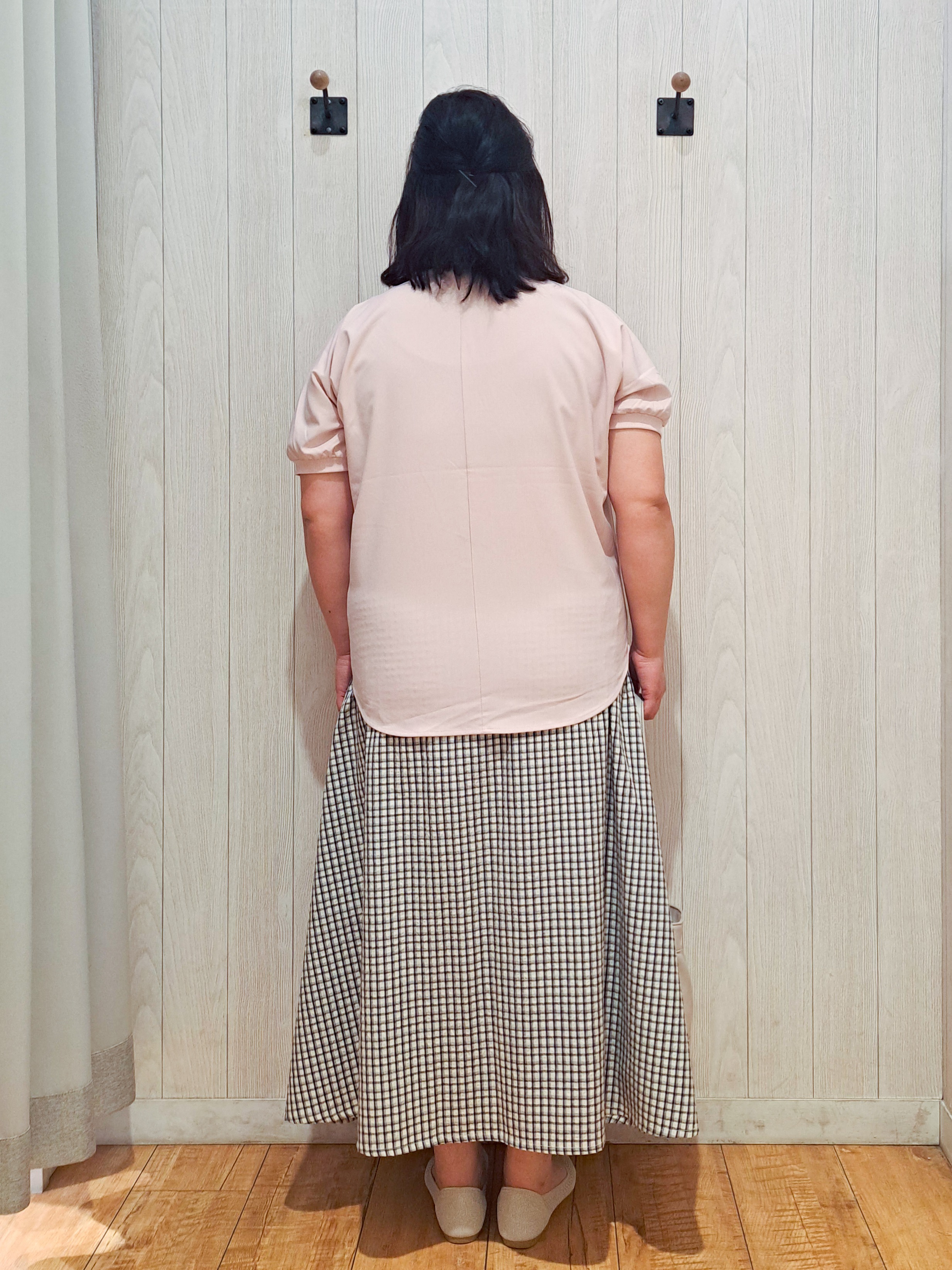 kotomiさんの「SHOO･LA･RUE｜【洗濯後しわになりにくい】インせず着られる さらっとタッチのドルマンブラウス」を使ったコーディネート