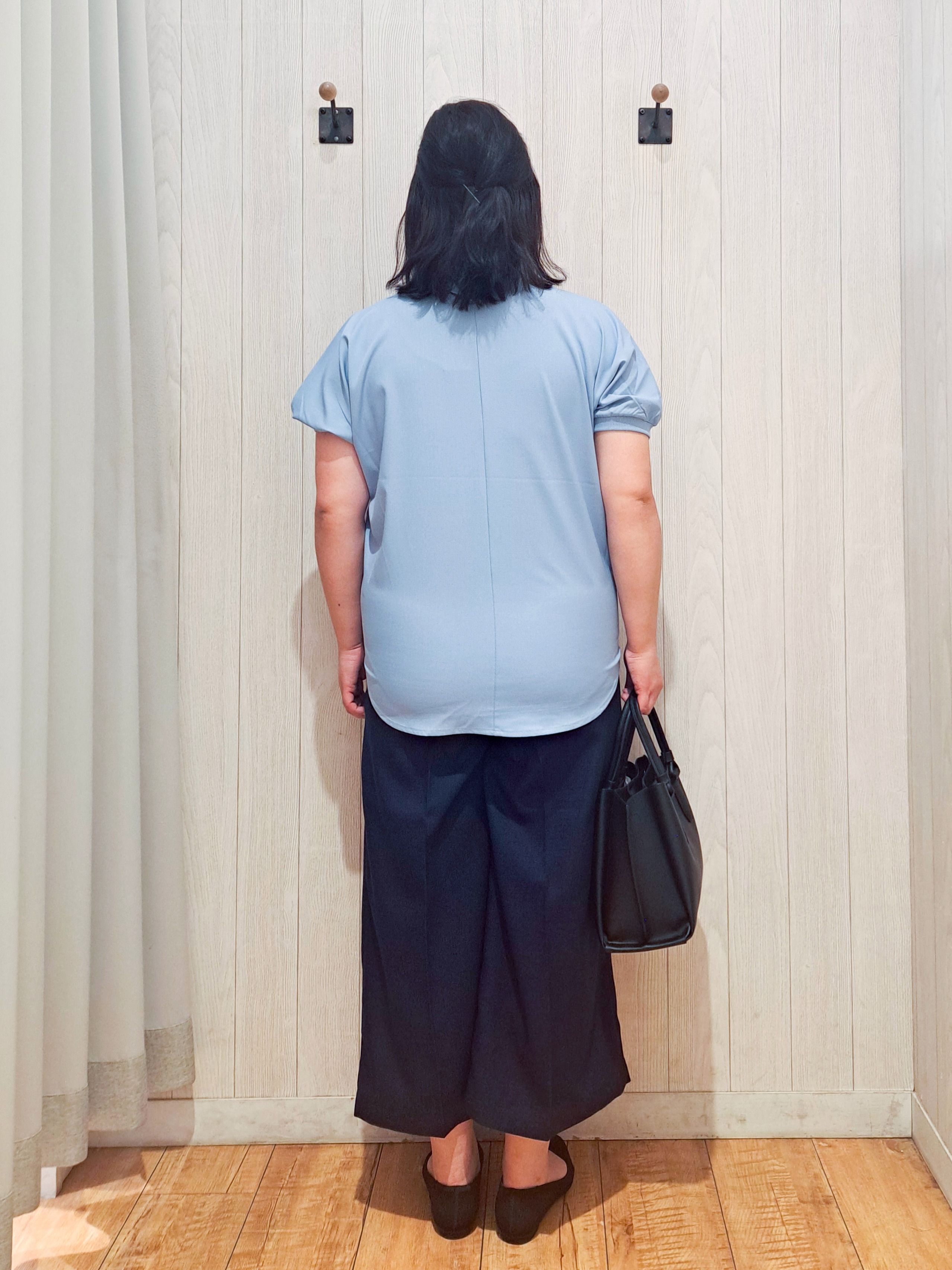 kotomiさんの「SHOO･LA･RUE｜【洗濯後しわになりにくい】インせず着られる さらっとタッチのドルマンブラウス」を使ったコーディネート