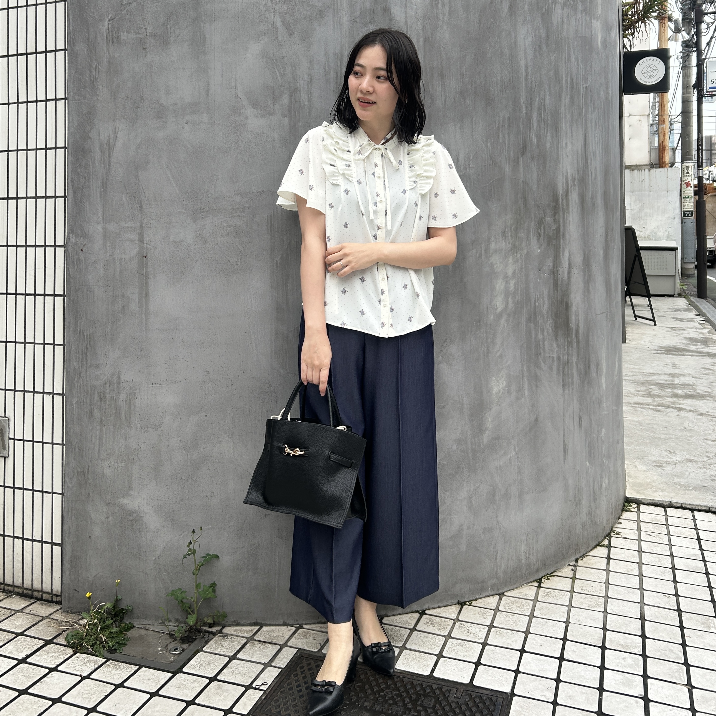 shinoさんの「Couture brooch｜【洗える】ドットフラワー ブラウス」を使ったコーディネート
