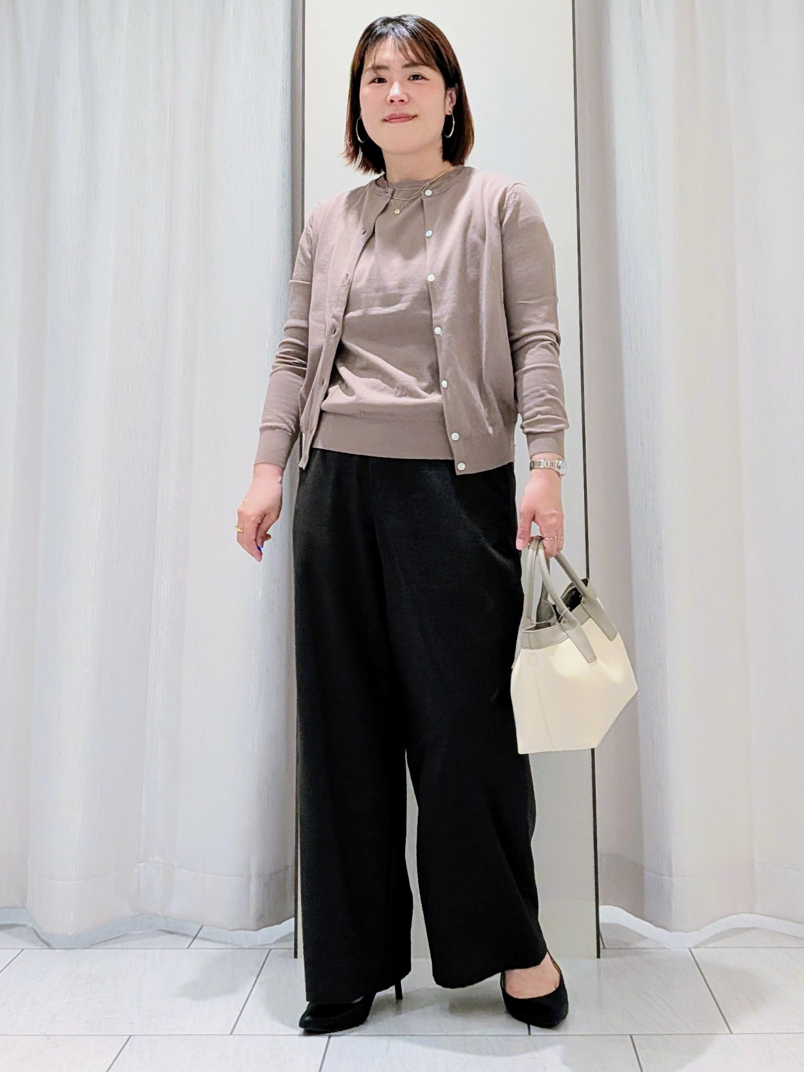 Onumaさんの「UNTITLED｜◆【9色展開/アンサンブル可】コットンクルーネックカーディガン」を使ったコーディネート