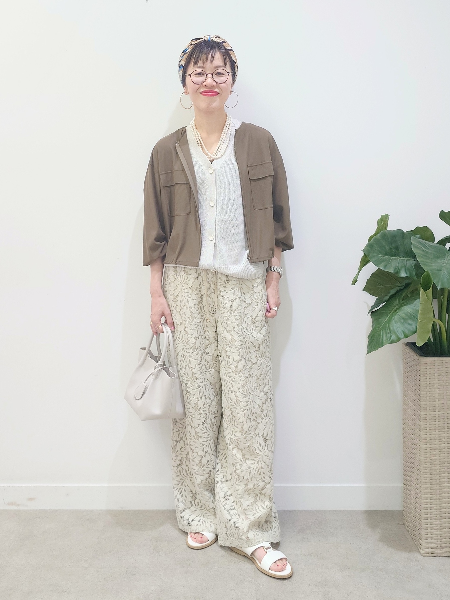 MUTSUKOさんの「UNTITLED｜◆【洗える】シアーブルゾン」を使ったコーディネート