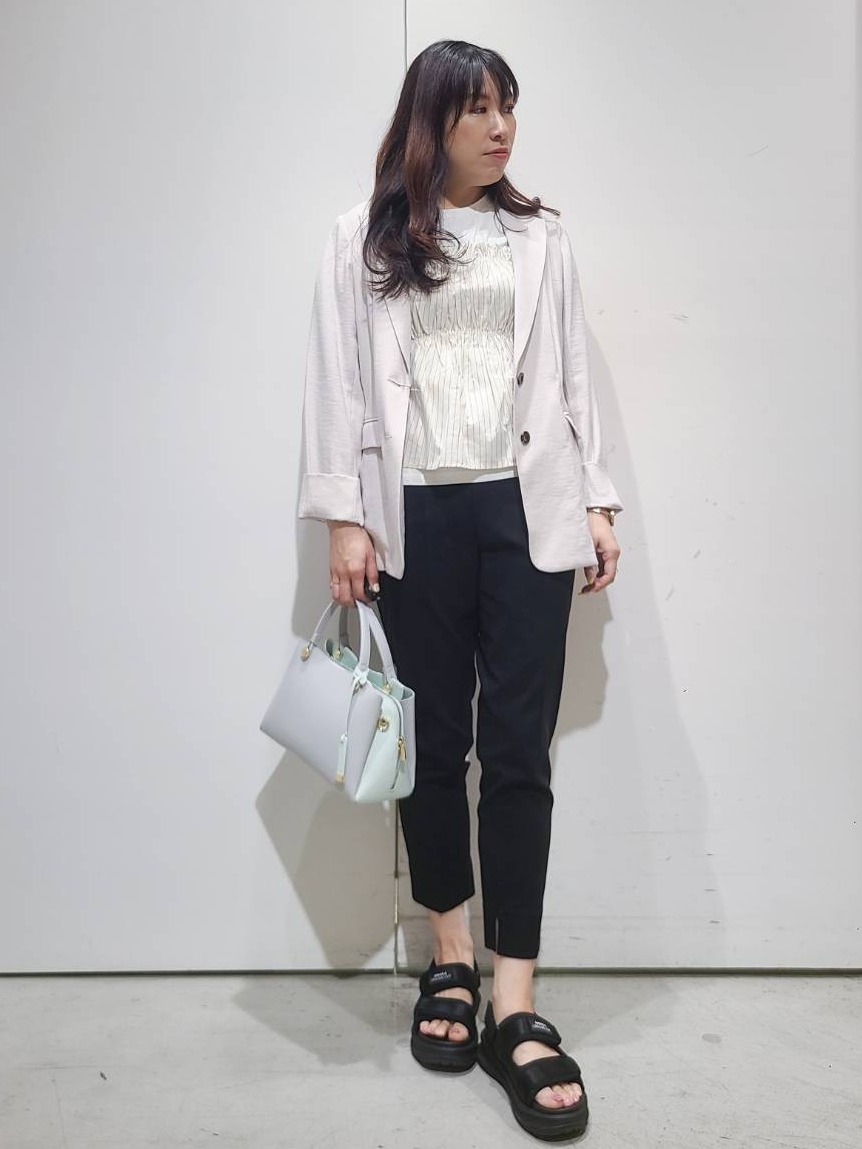 hmさんの「OPAQUE.CLIP｜ビスチェドッキングTシャツ【洗濯機OK】」を使ったコーディネート