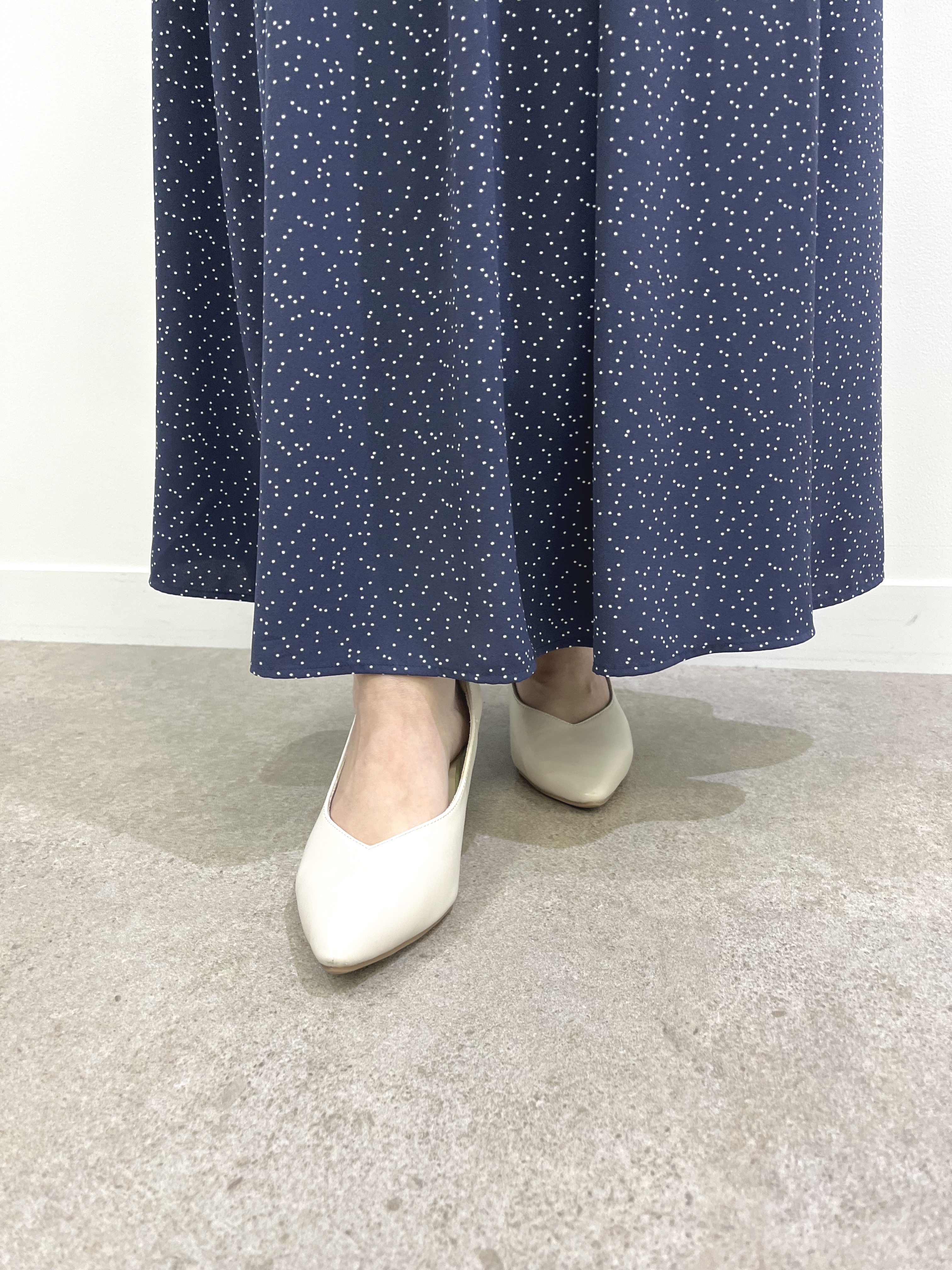 ゆっきーさんの「SHOO･LA･RUE｜【高レビュー/毎日洗える/UV】二の腕も隠せる 配色ボウタイニット」を使ったコーディネート