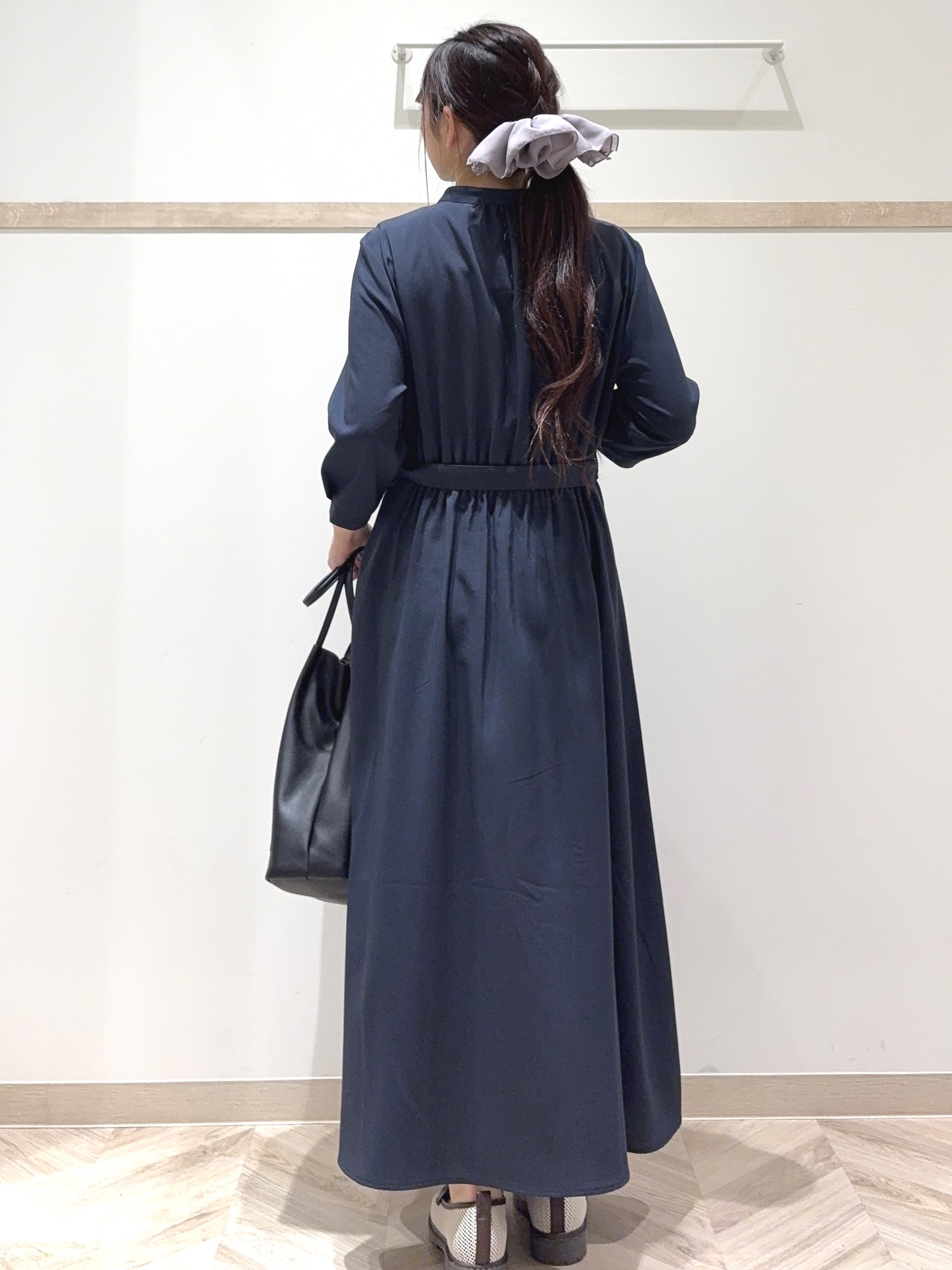 nanaさんの「SHOO･LA･RUE｜【A4/軽量】多ポケットでらくらく収納 つまみハンドルトートバッグ」を使ったコーディネート