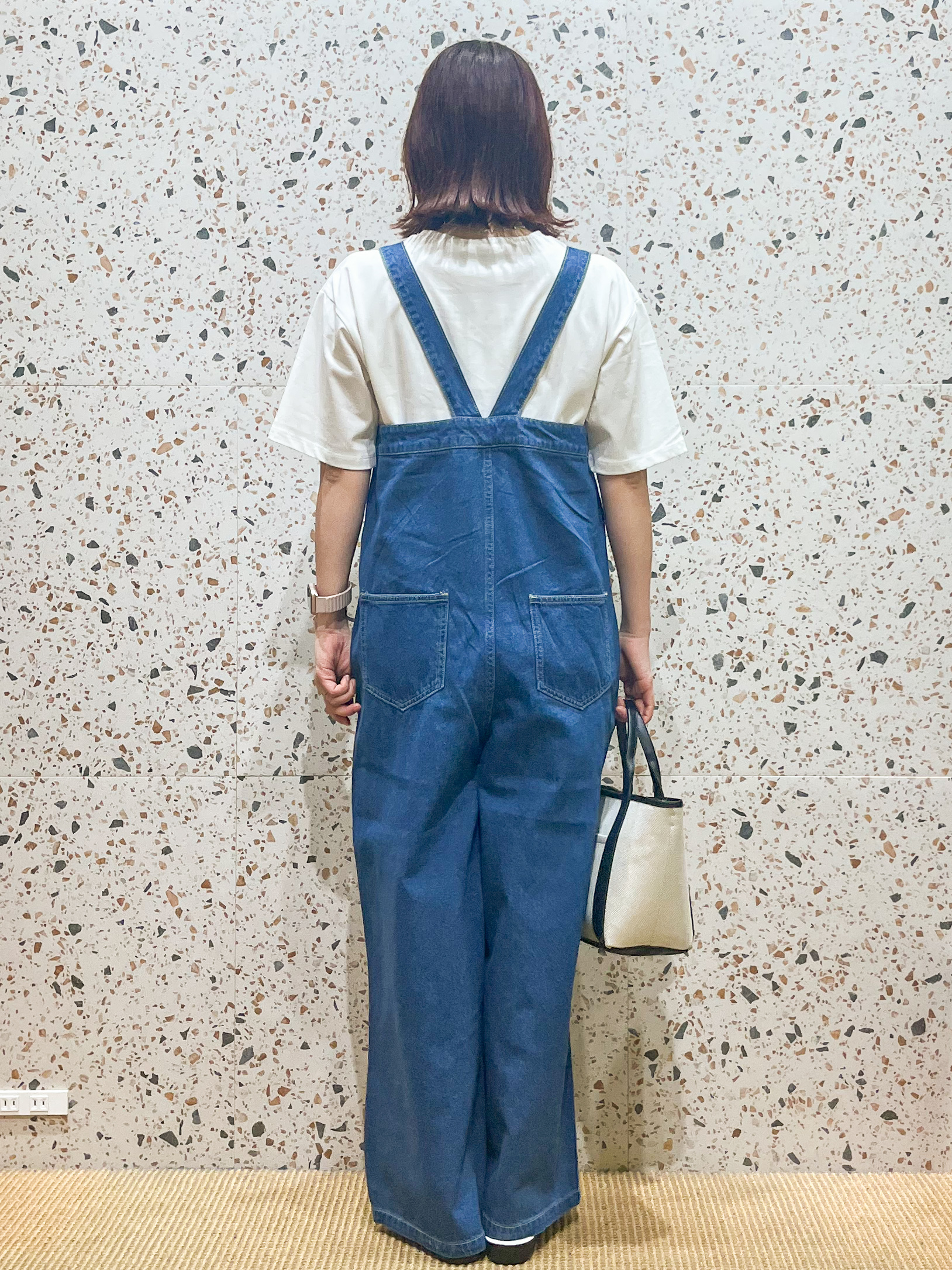 さくらさんの「OPAQUE.CLIP｜ロゴプリントアソートTシャツ【洗濯機OK】」を使ったコーディネート