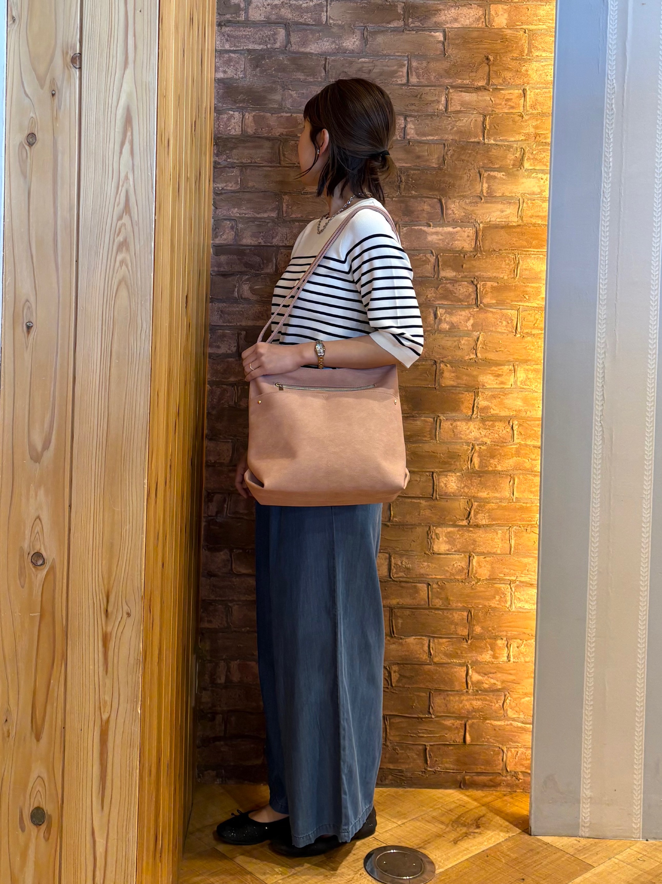 mieさんの「SHOO･LA･RUE｜【毎日洗える/S-LL/UV】上半身すっきり 二の腕見せない5分袖ニット」を使ったコーディネート