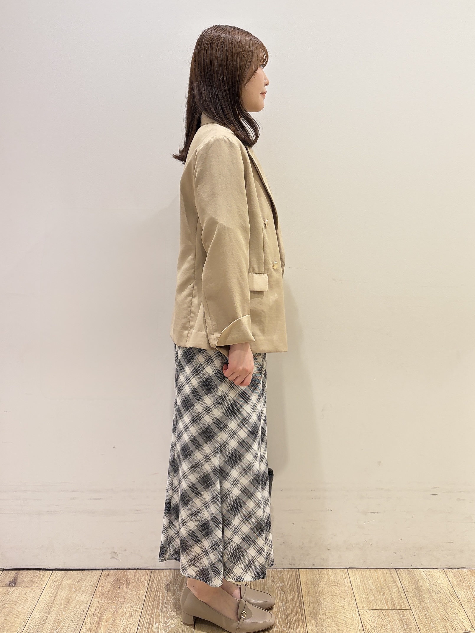 MOMOさんの「index｜《再入荷》ダブルブレストテーラードジャケット【接触冷感／吸水速乾／イージーアイロン／防シワ／洗濯機O」を使ったコーディネート