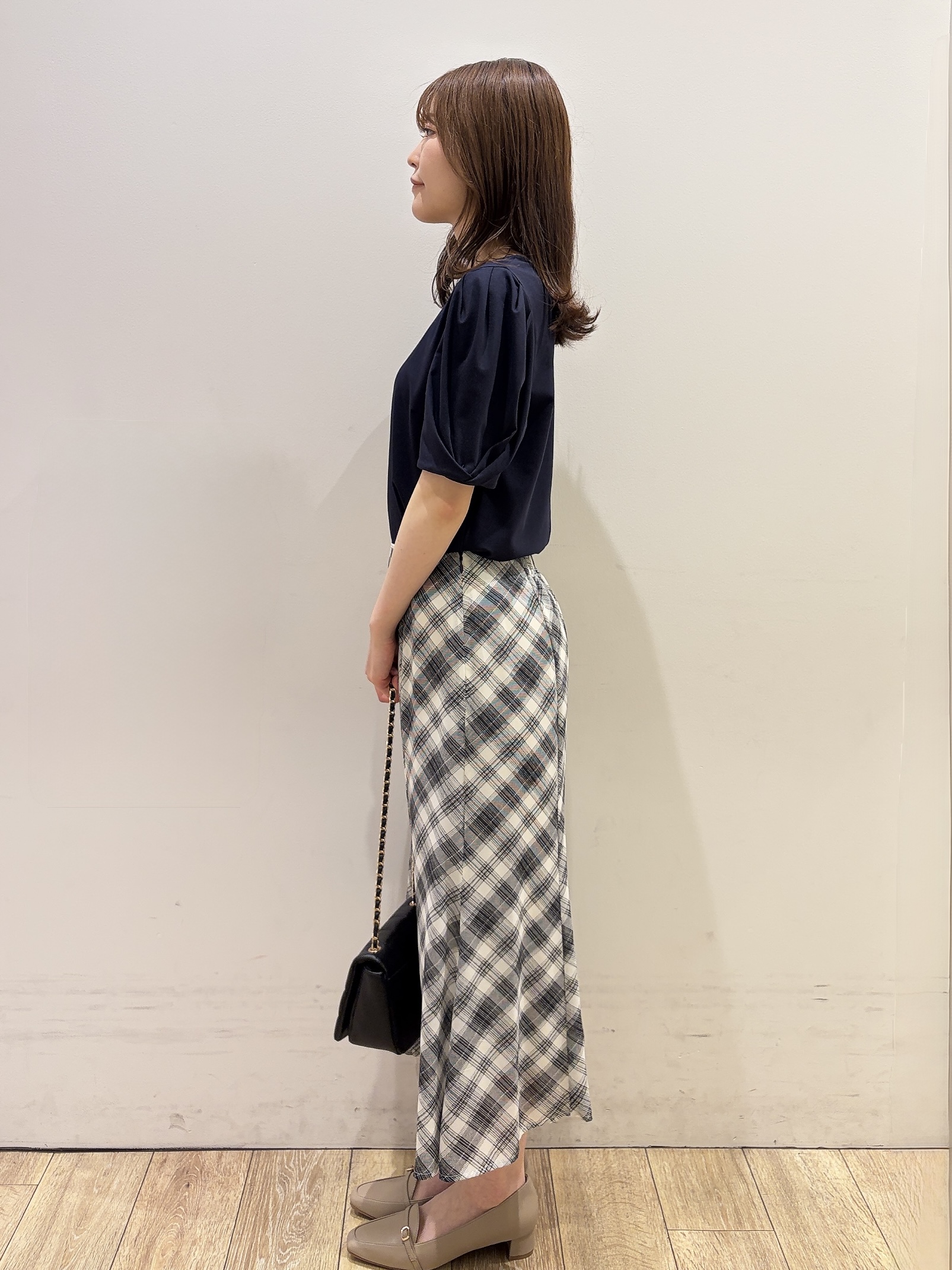 MOMOさんの「index｜【UVケア／接触冷感】ベアタックスリーブトップス《吸水速乾／透け防止／洗濯機OK／6col》」を使ったコーディネート