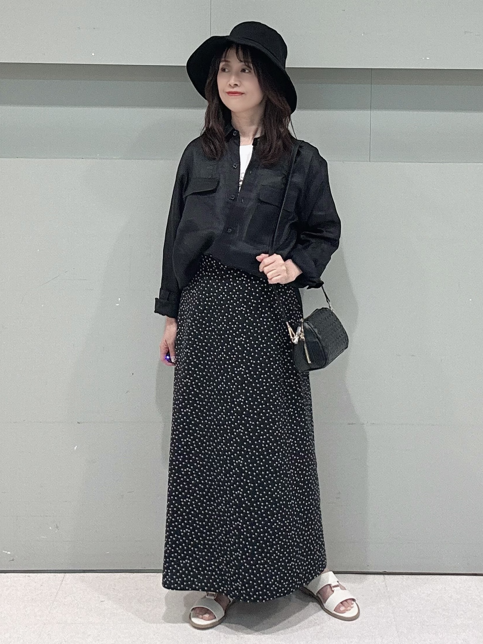 makiさんの「UNTITLED｜【ロゴ/プリント】グラフィックTシャツ」を使ったコーディネート
