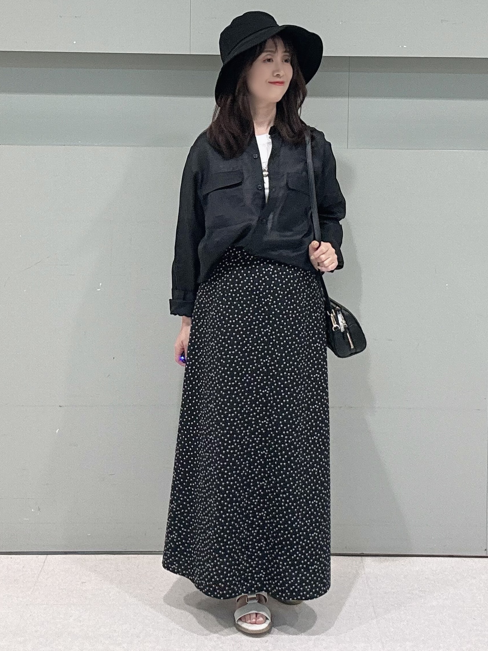 makiさんの「UNTITLED｜【ロゴ/プリント】グラフィックTシャツ」を使ったコーディネート