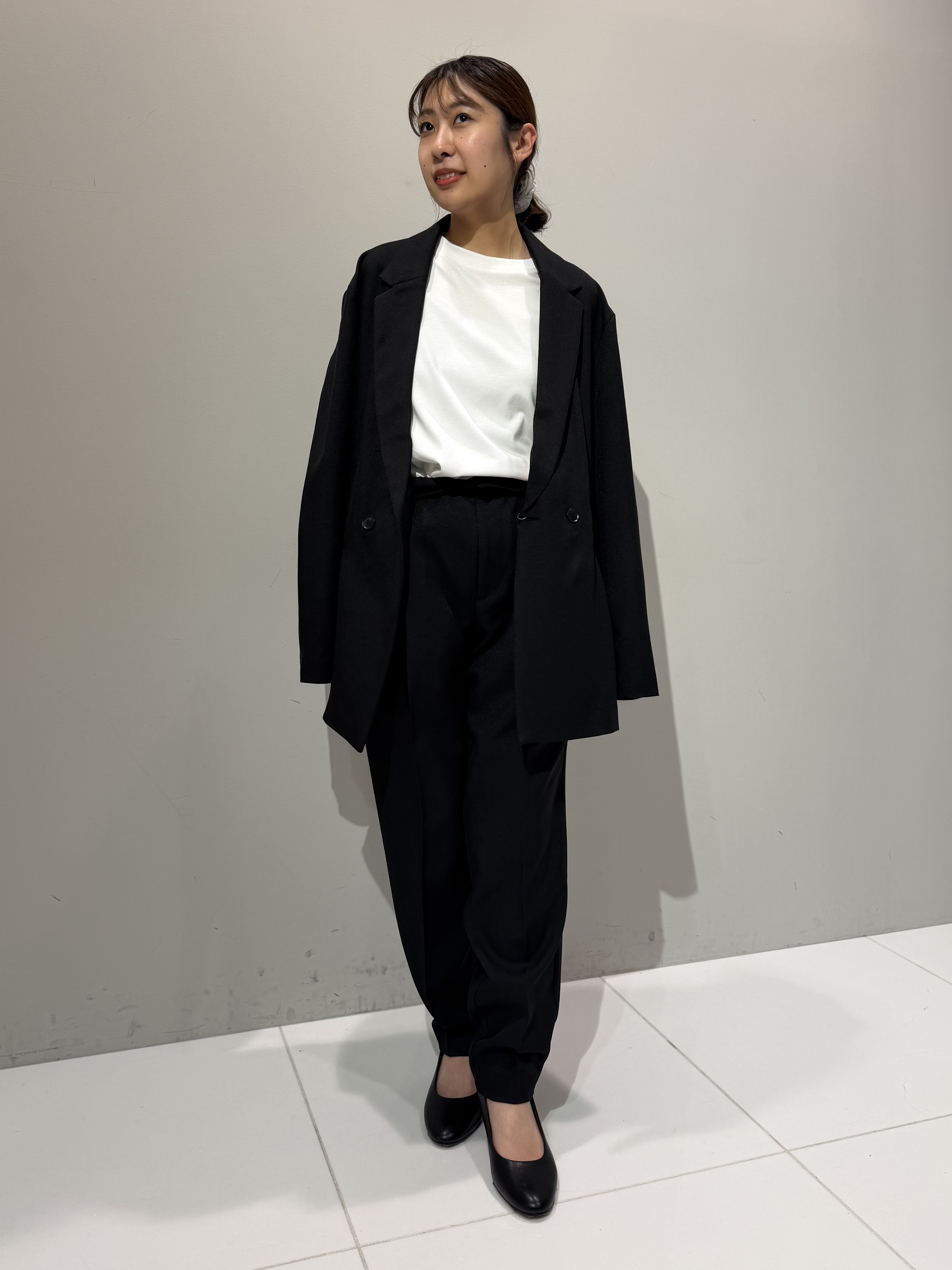 abeさんの「tk.TAKEO KIKUCHI｜【テクニック不要でおしゃれ完成！】オーバーサイズダブルセットアップ/上下2点セット/コスパ良し/ON」を使ったコーディネート