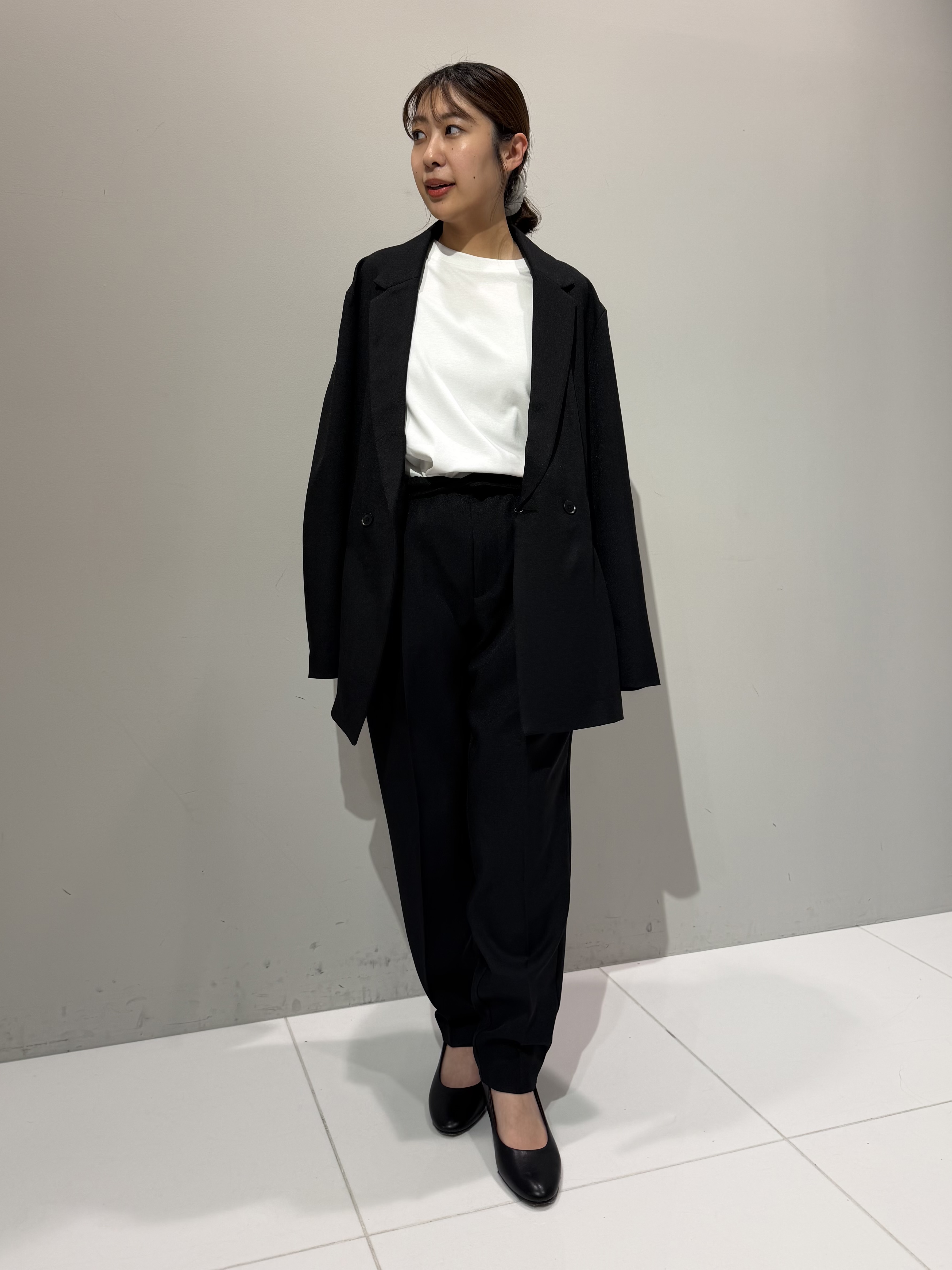 abeさんの「tk.TAKEO KIKUCHI｜【テクニック不要でおしゃれ完成！】オーバーサイズダブルセットアップ/上下2点セット/コスパ良し/ON」を使ったコーディネート