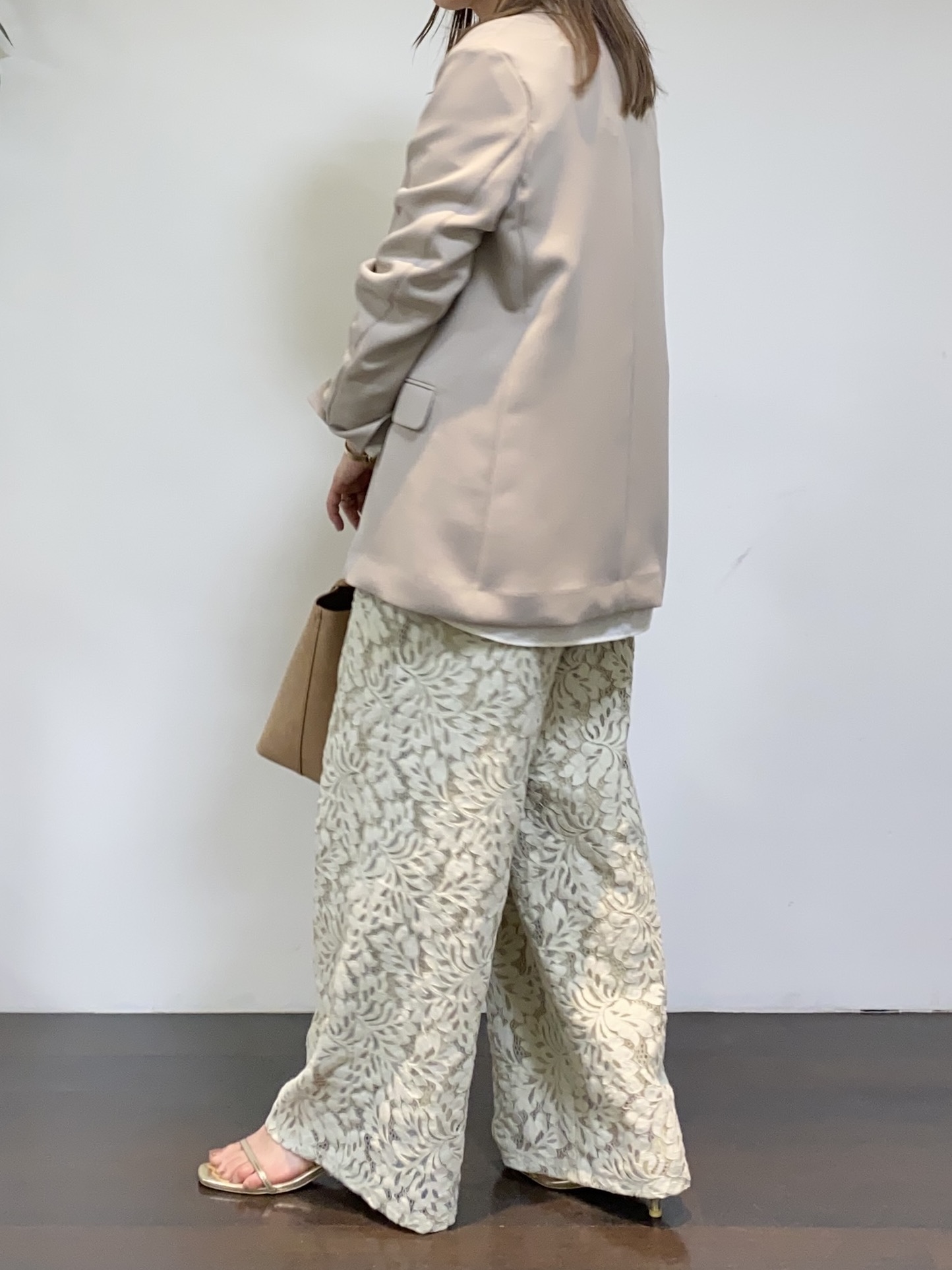 tomoさんの「UNTITLED｜◆【洗える/ストレッチ性】ダブルブレストジャケット」を使ったコーディネート
