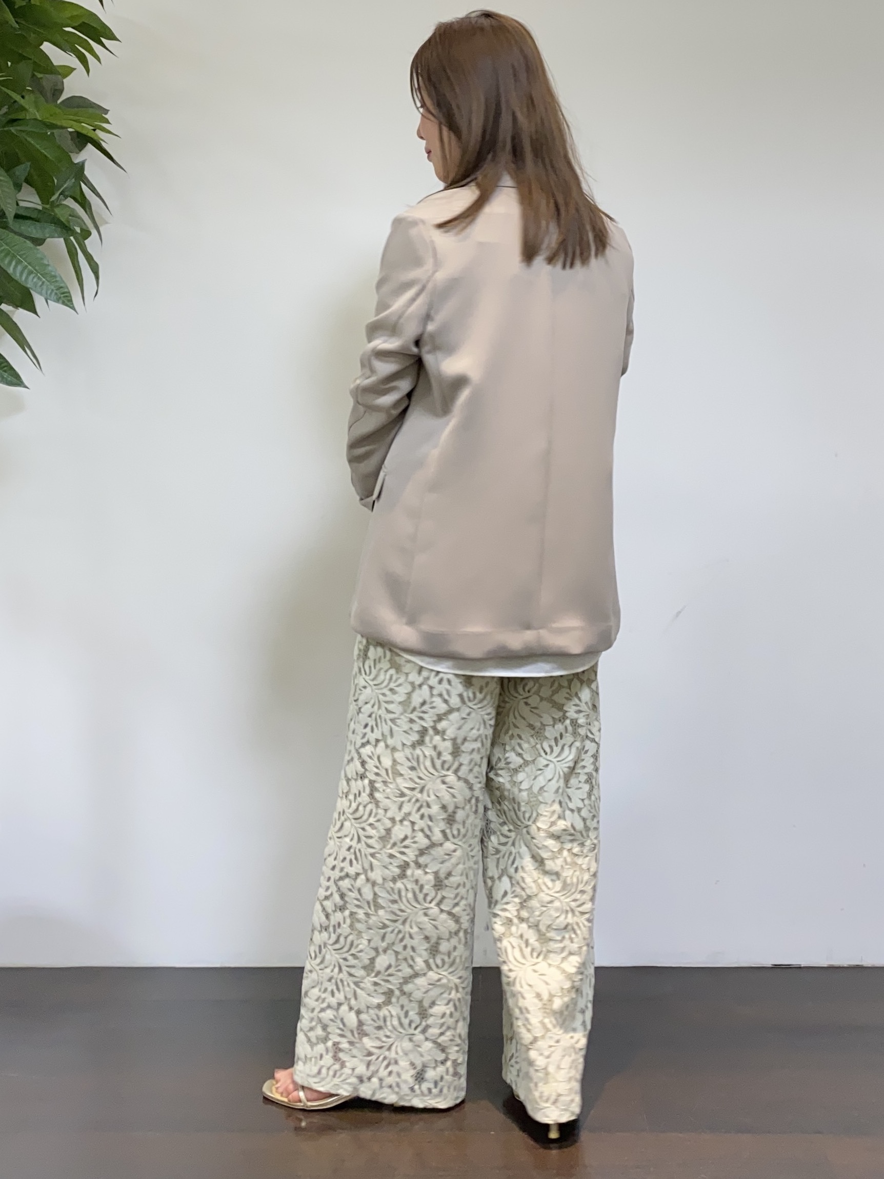 tomoさんの「UNTITLED｜◆【洗える/ストレッチ性】ダブルブレストジャケット」を使ったコーディネート