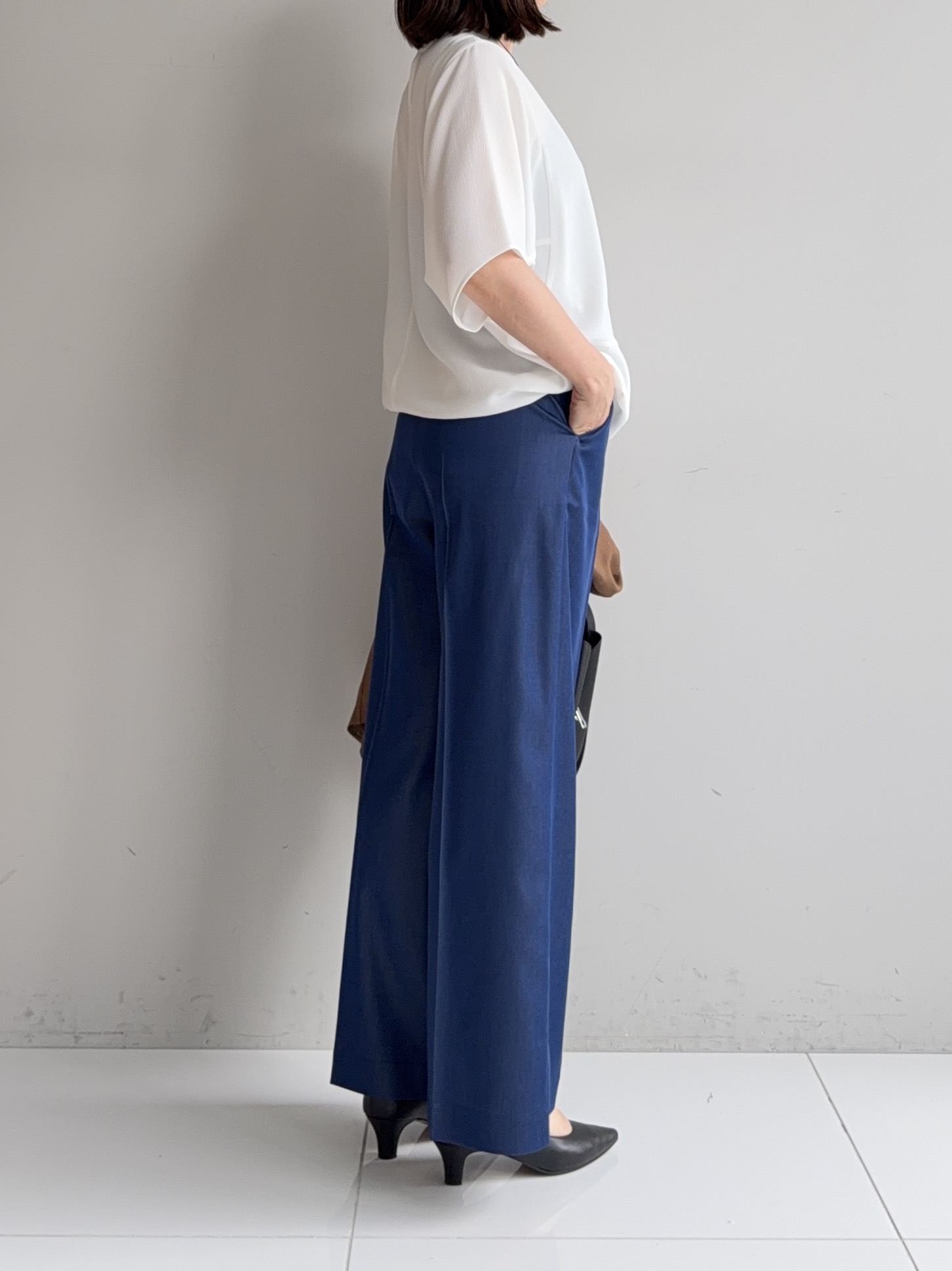 murayamaさんの「INDIVI｜【洗える／UVケア／SETUP可能】デニムライクワイドパンツ」を使ったコーディネート