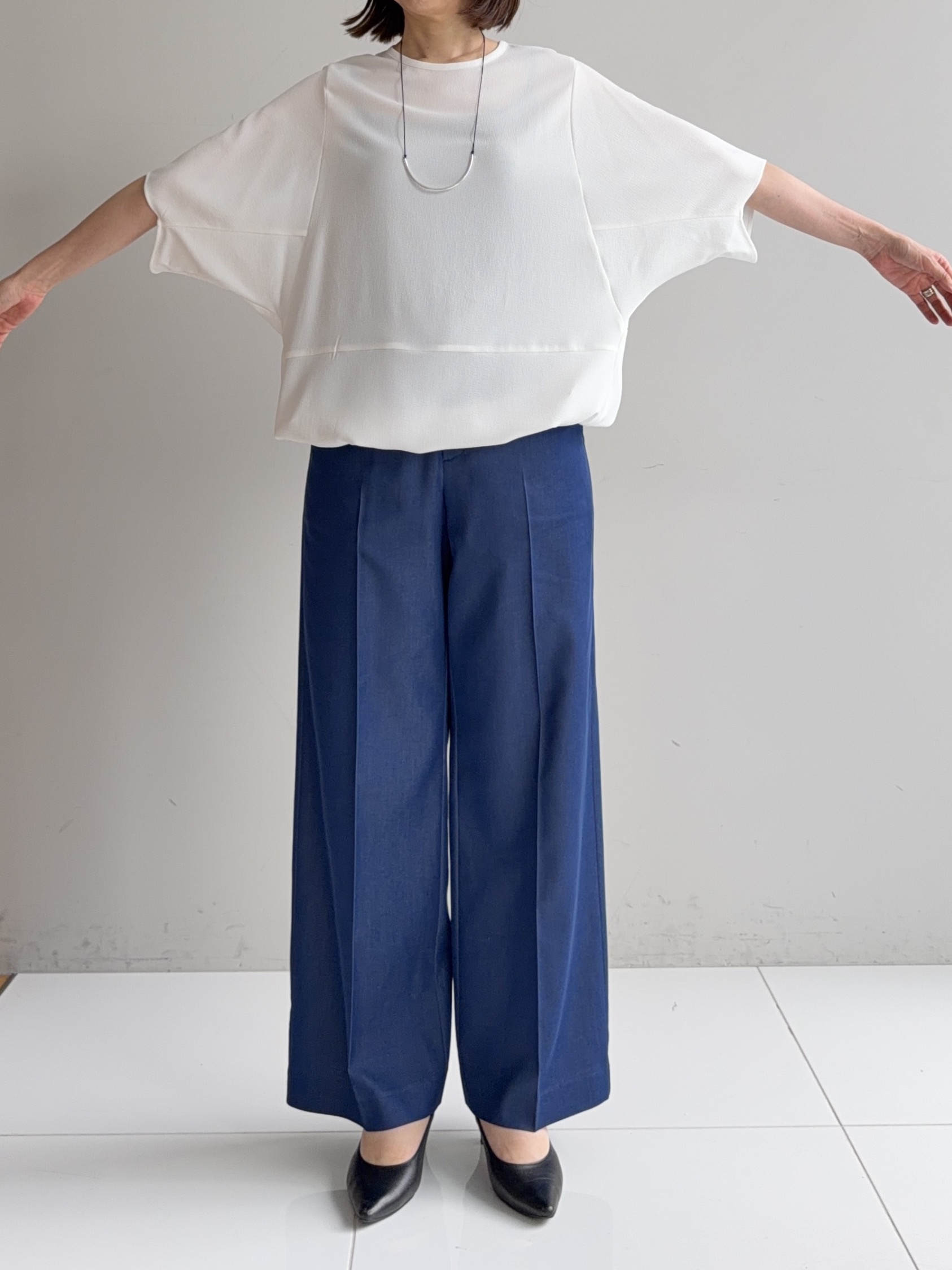 murayamaさんの「INDIVI｜【洗える／UVケア／SETUP可能】デニムライクワイドパンツ」を使ったコーディネート