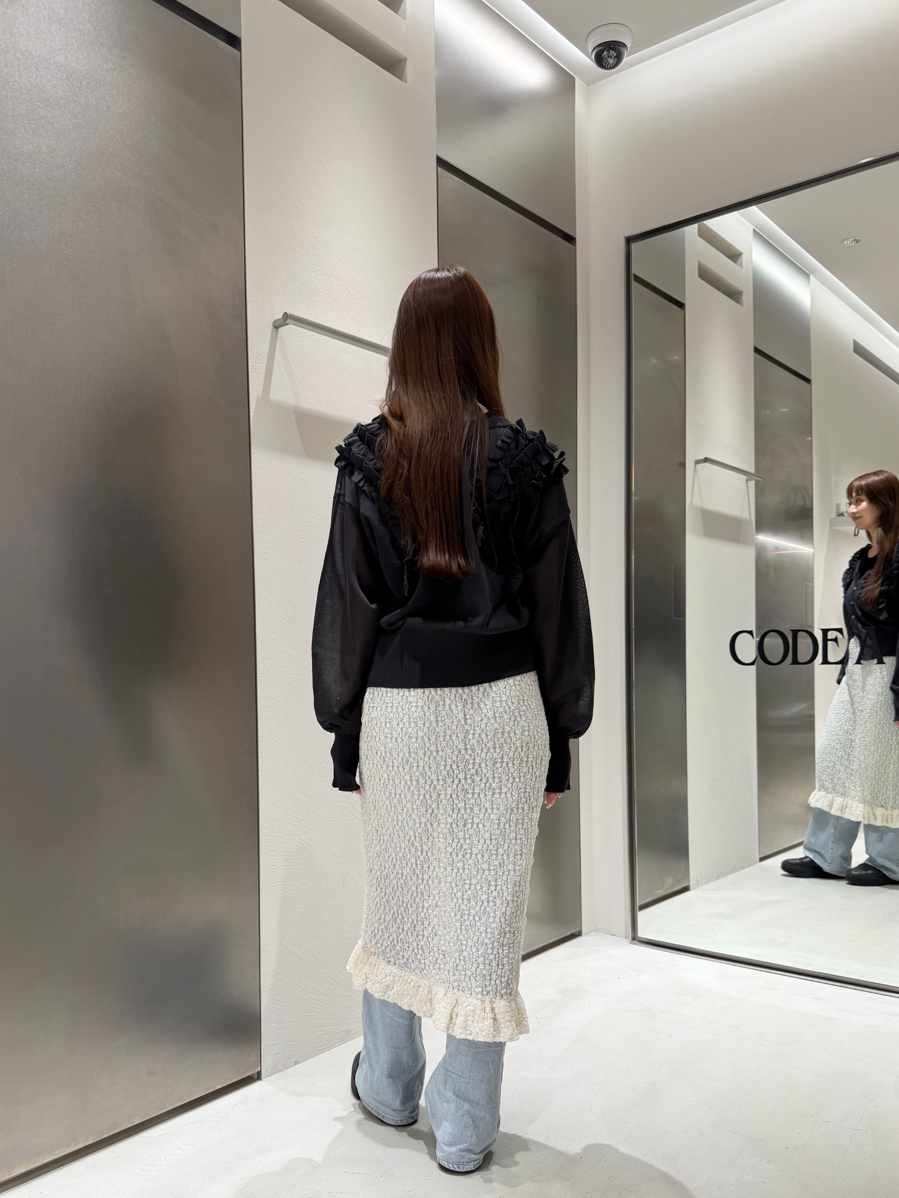 kanamiさんの「CODE A｜3way frill cardigan」を使ったコーディネート