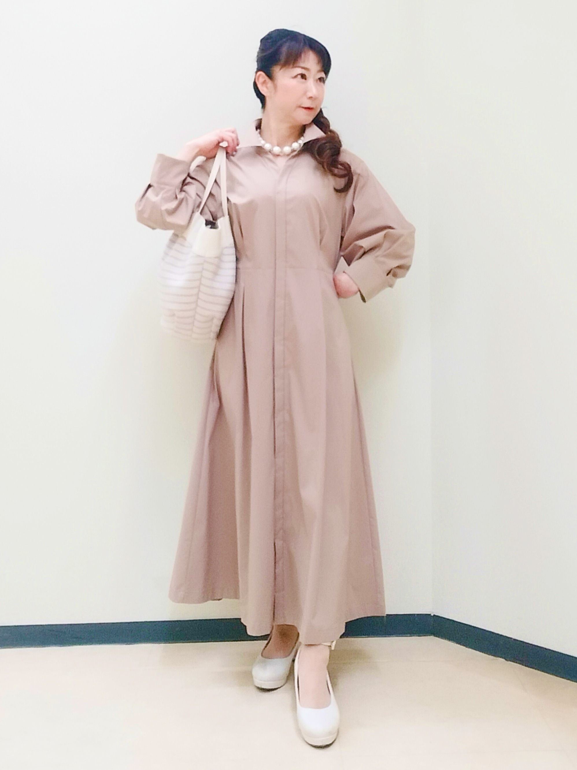花さんの「Reflect｜【選べる2柄／セットアップ可】シャツ衿シアーブラウス」を使ったコーディネート