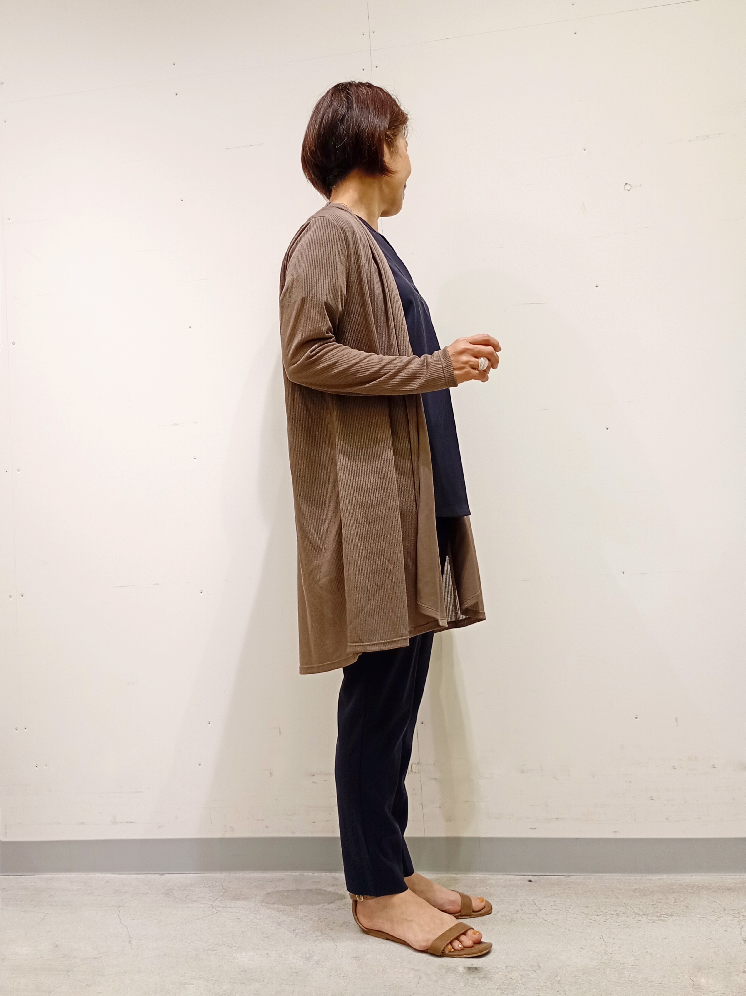 Kさんの「INDIVI｜【洗える／アンサンブル可能】シアーストライプカーディガン」を使ったコーディネート