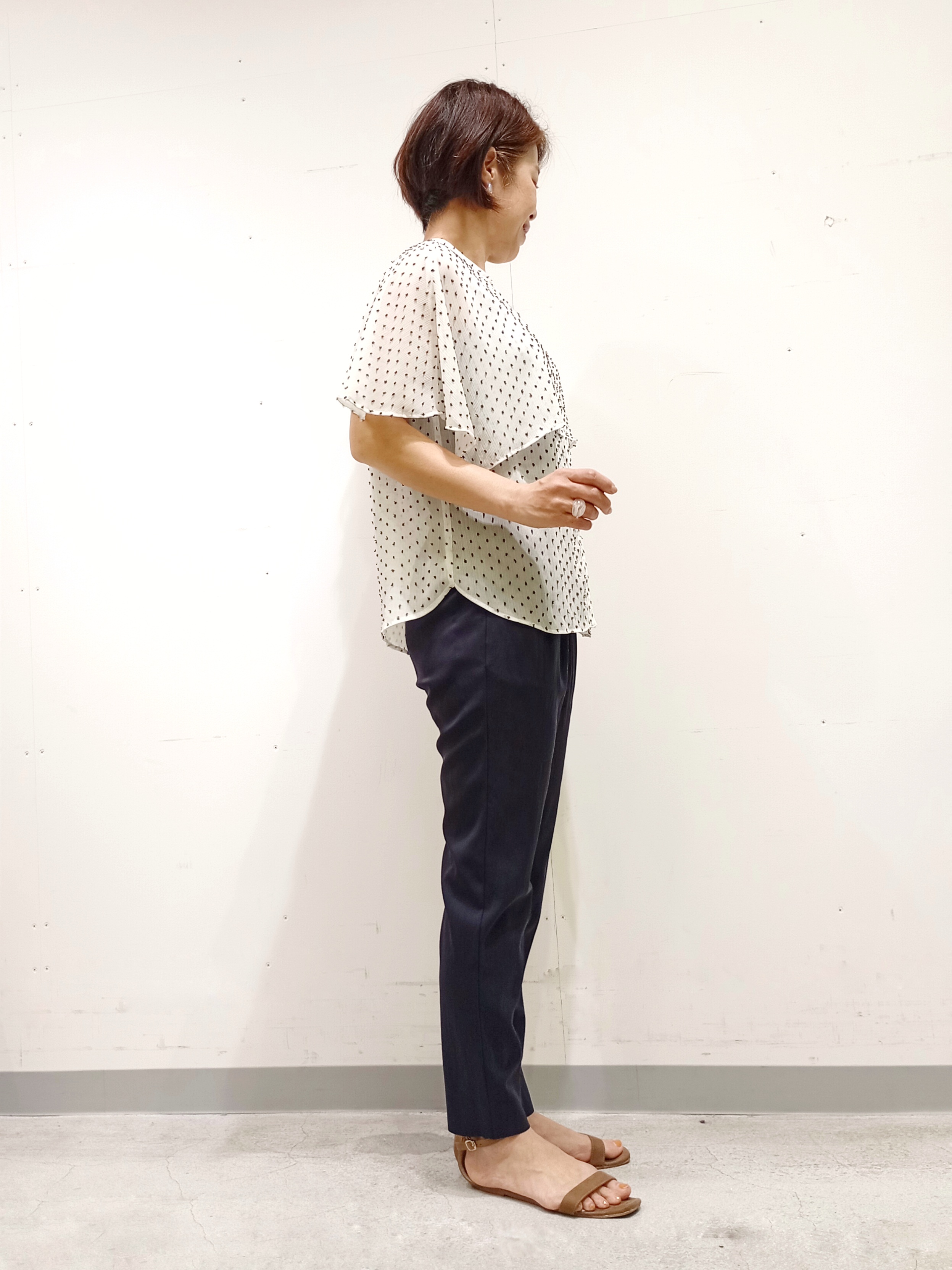 Kさんの「INDIVI｜【洗える／ドットモチーフ】ケープスリーブブラウス」を使ったコーディネート