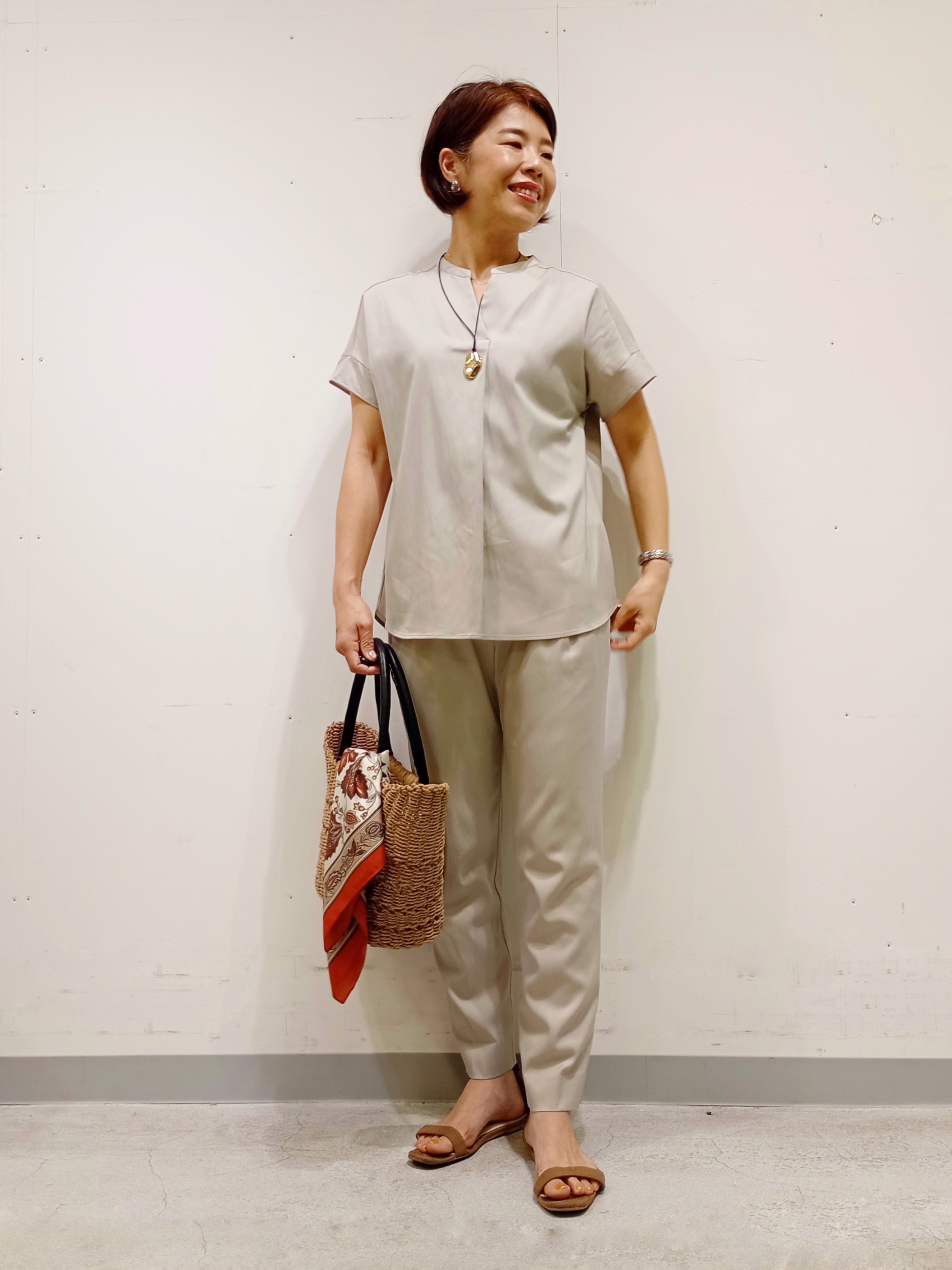 Kさんの「INDIVI｜【洗える／アンサンブル可能】シアーストライプカーディガン」を使ったコーディネート